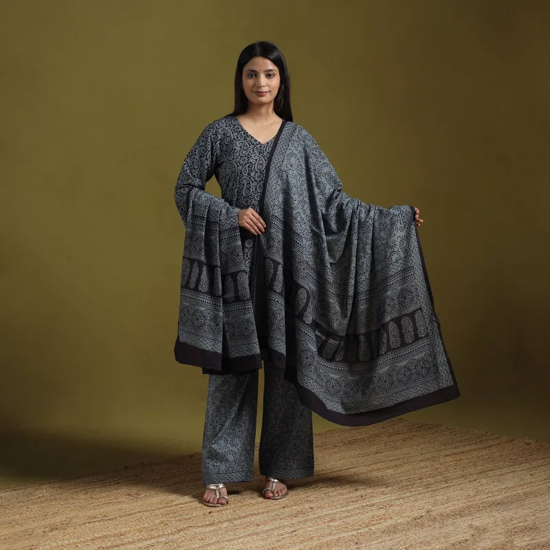 Grey - Natural Dyed Hand Block Bagh Print Cotton Suit Set with Dupatta for Women 18 made by Itokri