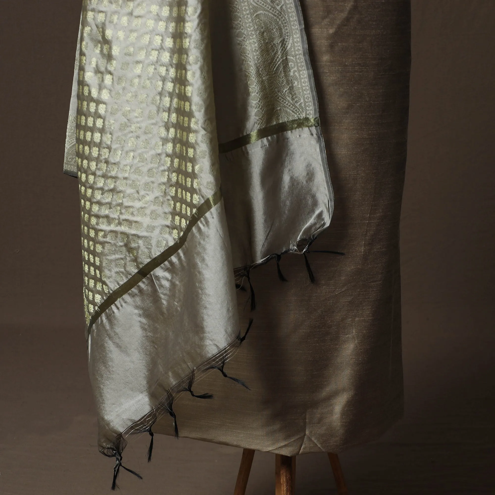 Grey - Plain Slub Silk 2pc Unstitched Dress Material Kurta Set with Earrings 41 sold by Itokri product image thumbnail 4