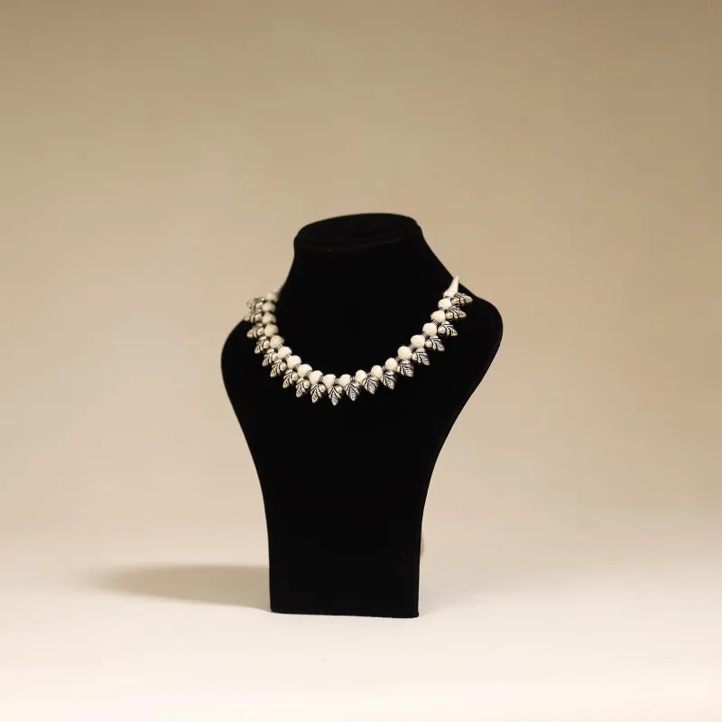 Beige - Patwa Thread Beads Necklace by Kailash Patwa 11 made by Itokri