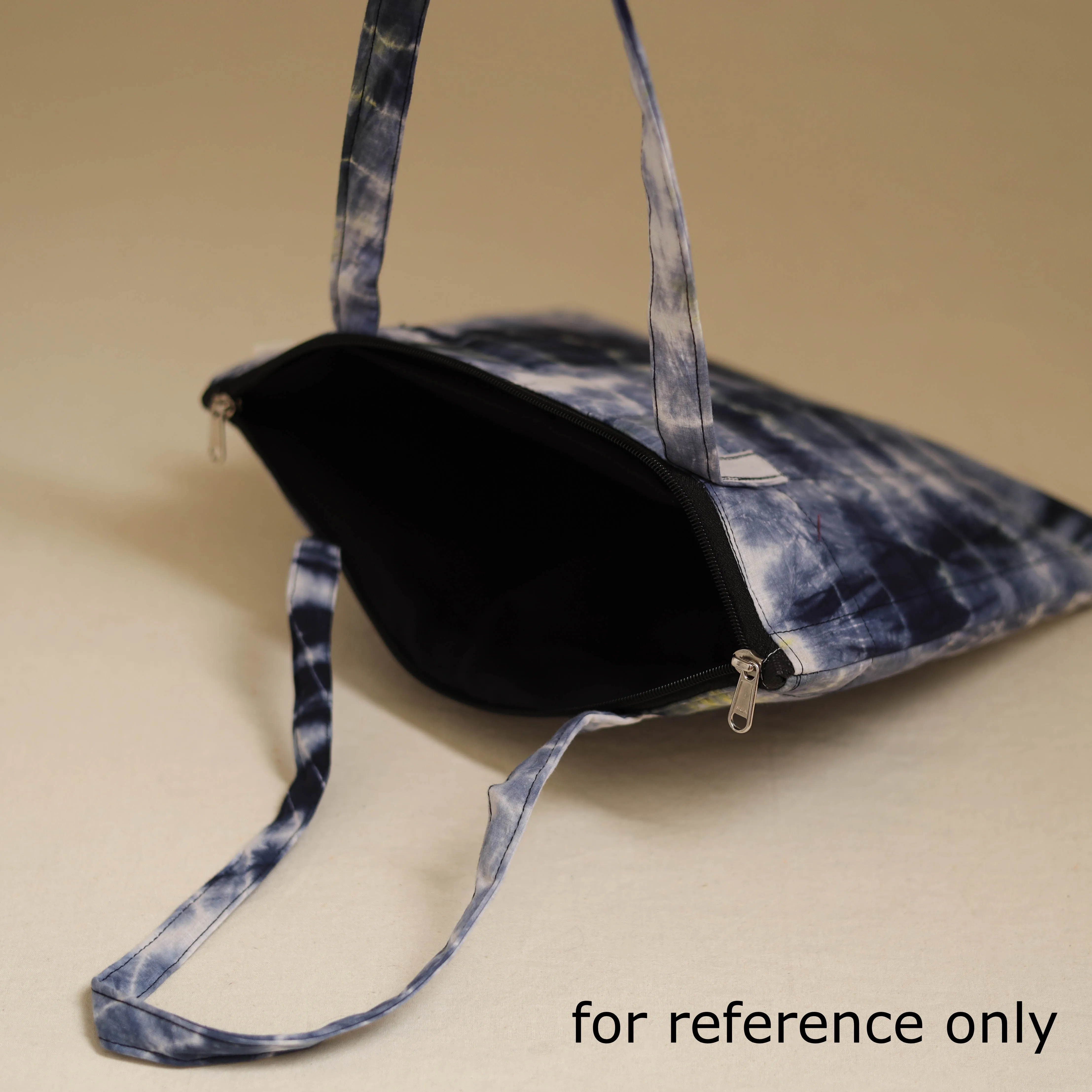 Handcrafted Cotton Quilted Handbag 02 sold by Itokri product image thumbnail 4
