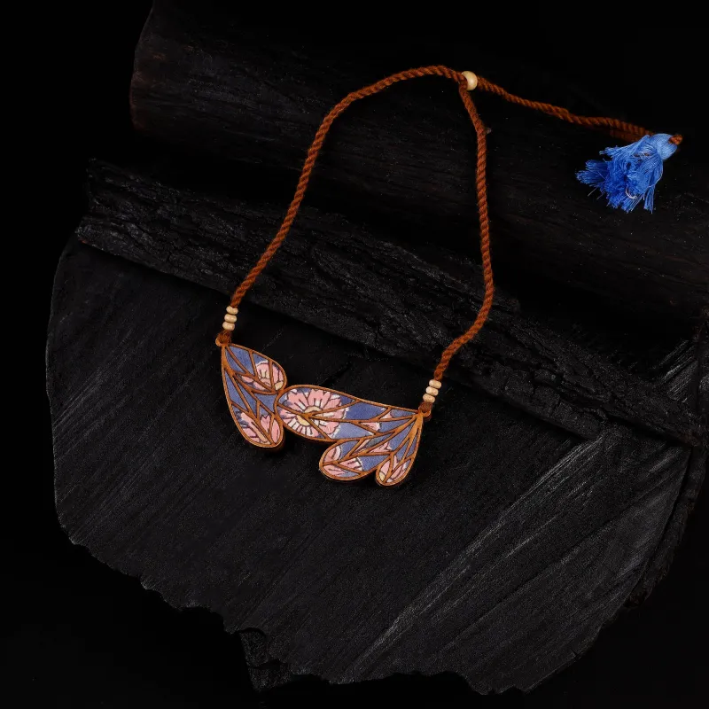 WHE Multicolour Bloom Leaf Motif Repurposed Fabric & Wood Necklace 12 made by Itokri