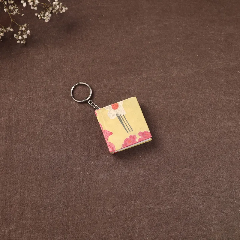 Mini Diary Keychain in Floral Prints Cover 02 made by Itokri