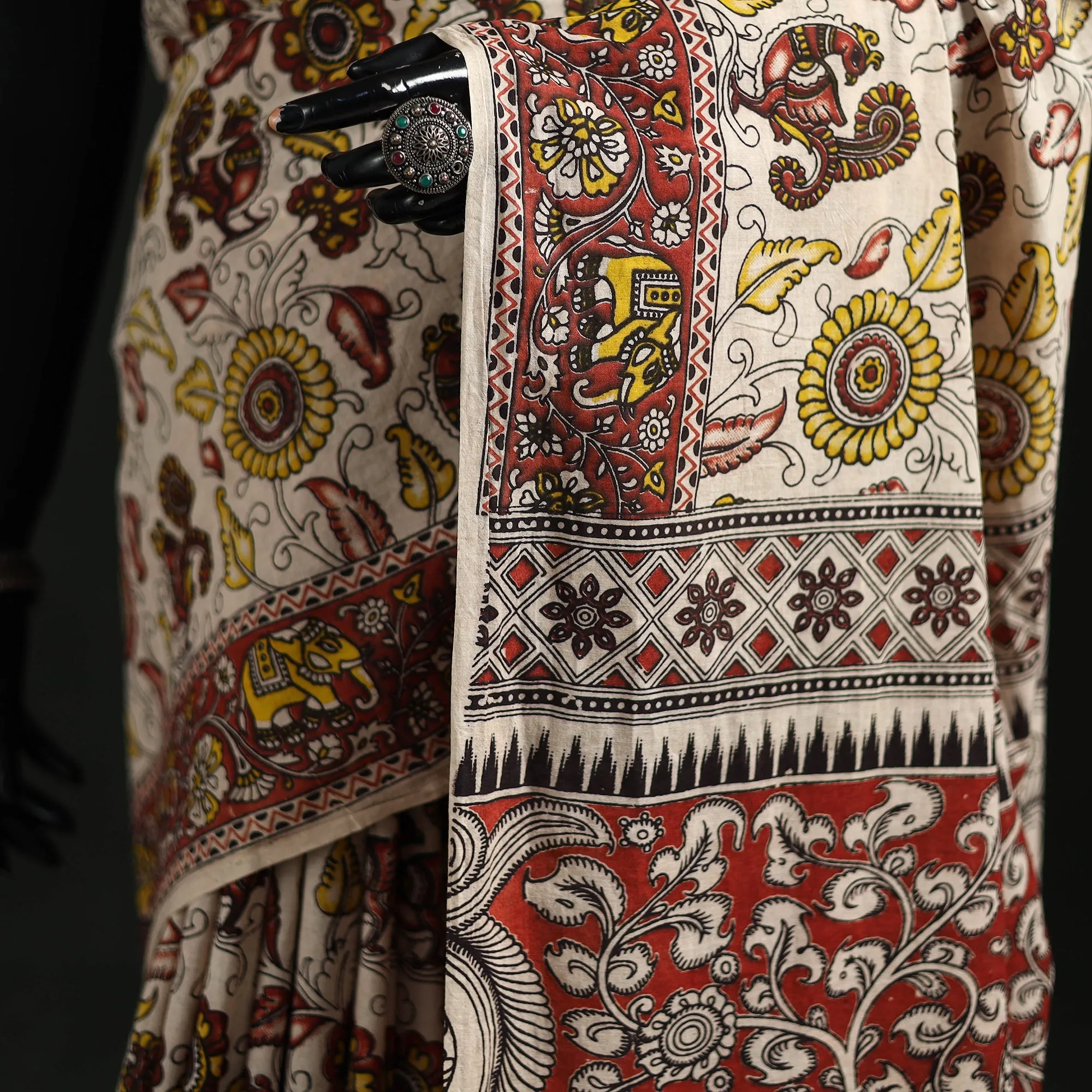 Beige - Kalamkari Printed Cotton Saree 29 sold by Itokri product image thumbnail 3