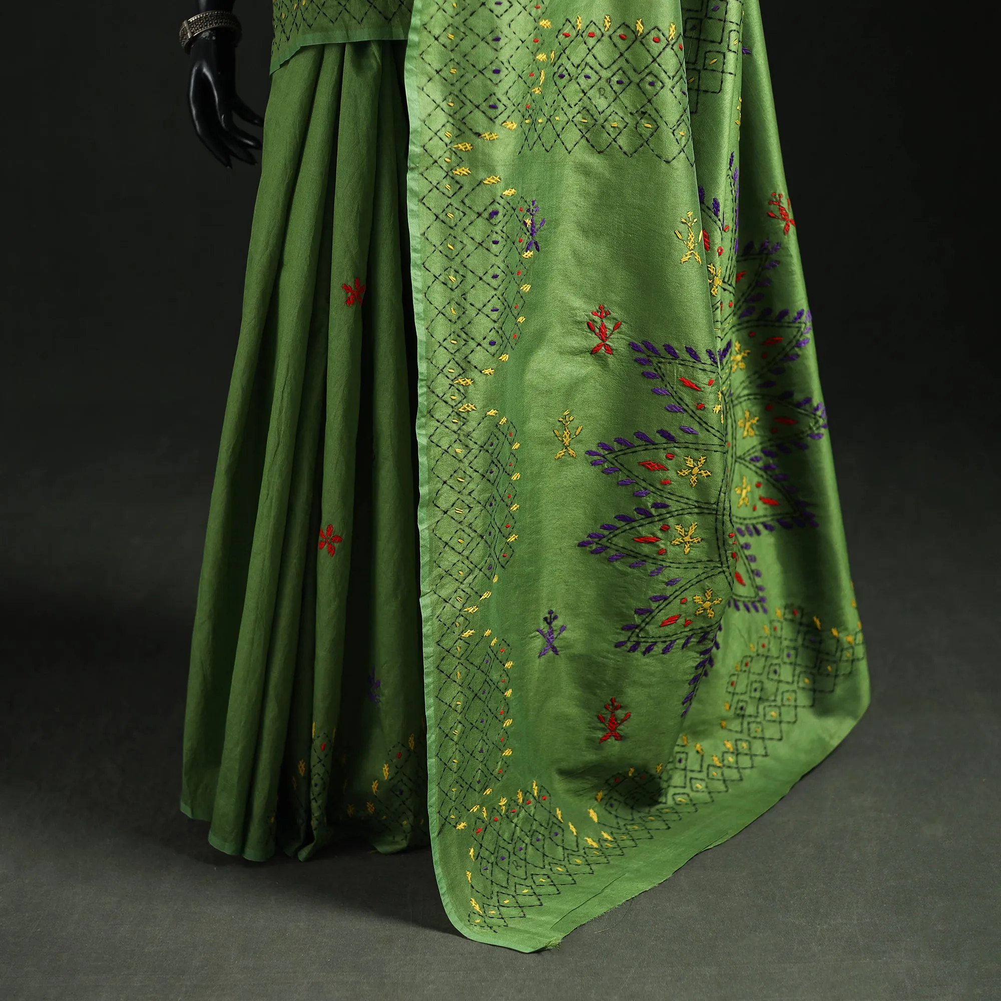 Green - Hand Embroidered Silk Saree 71 sold by Itokri product image thumbnail 4