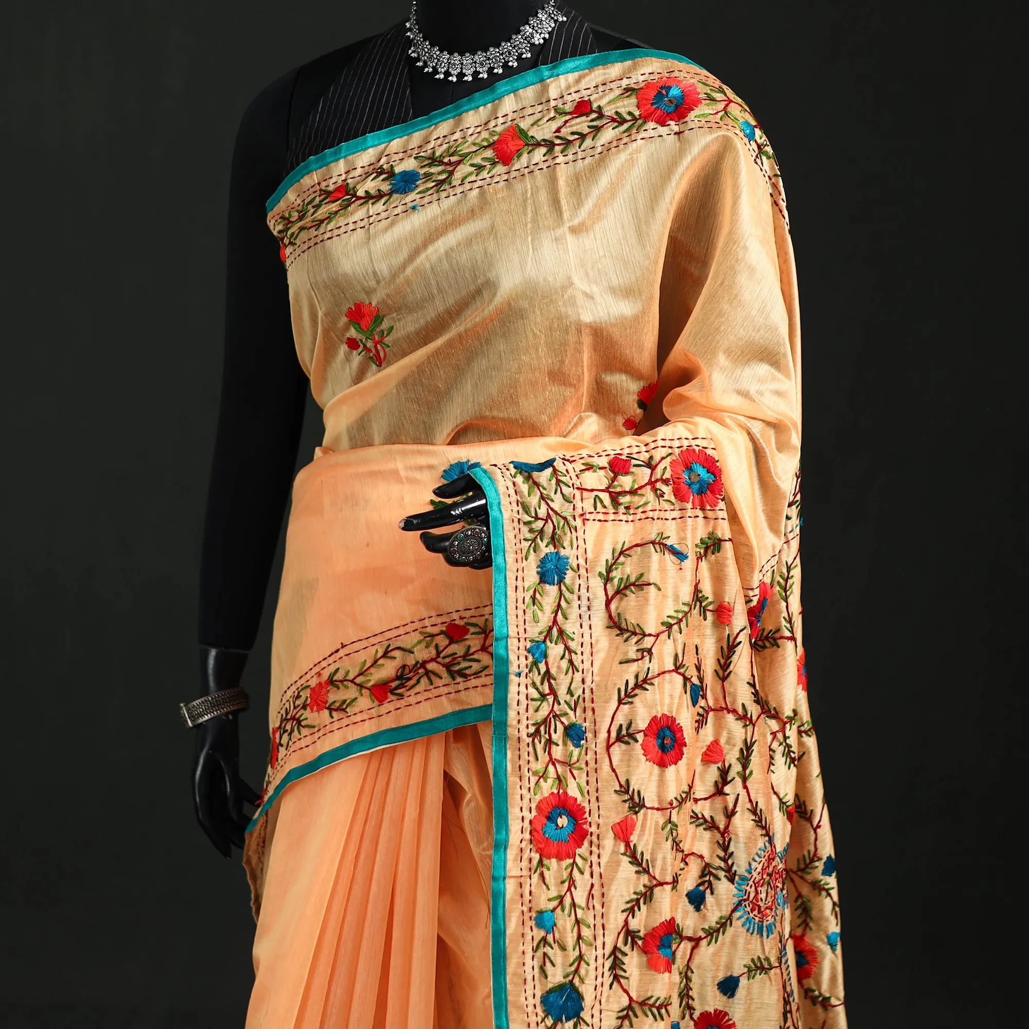 Peach - Hand Embroidered Chapa Work Silk Cotton Saree 27 sold by Itokri product image thumbnail 2