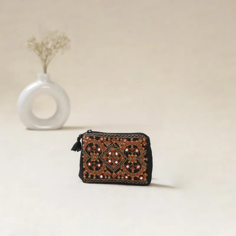 Kutch Neran Hand Embroidered Coin Pouch 75 made by Itokri