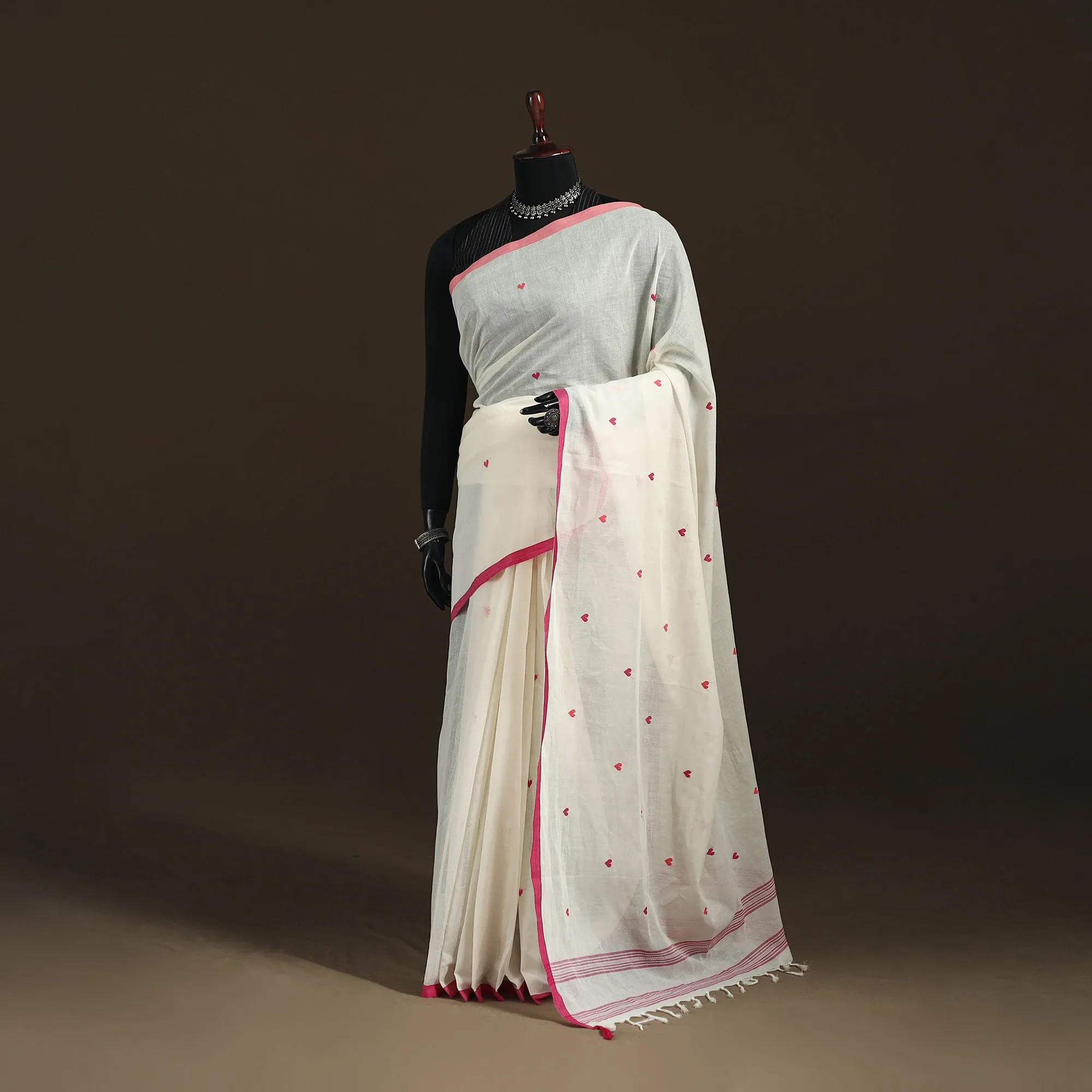 White - Bengal Handwoven Cotton Heart Buti Begumpuri Saree with Blouse Piece 06 sold by Itokri
