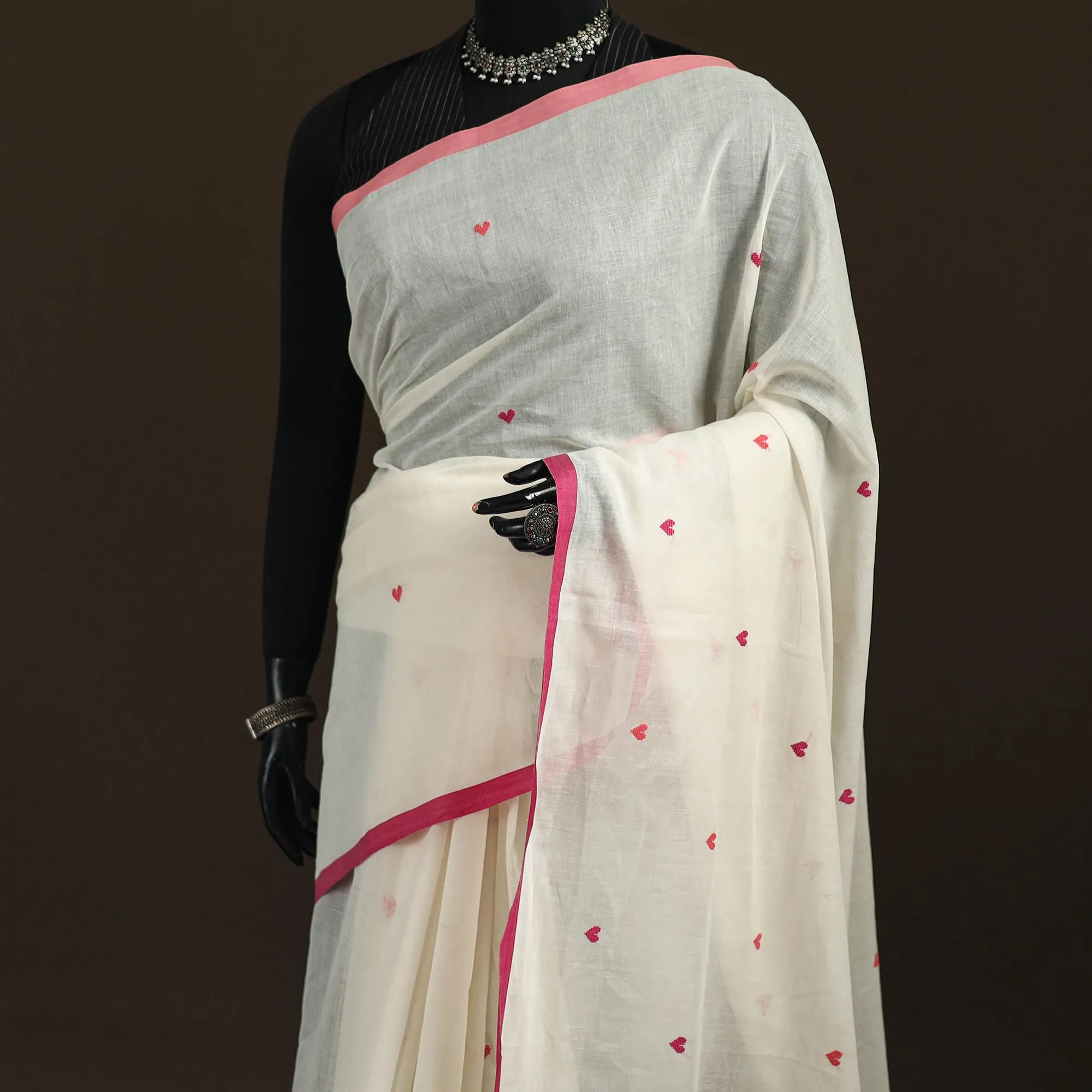 White - Bengal Handwoven Cotton Heart Buti Begumpuri Saree with Blouse Piece 06 sold by Itokri product image thumbnail 2