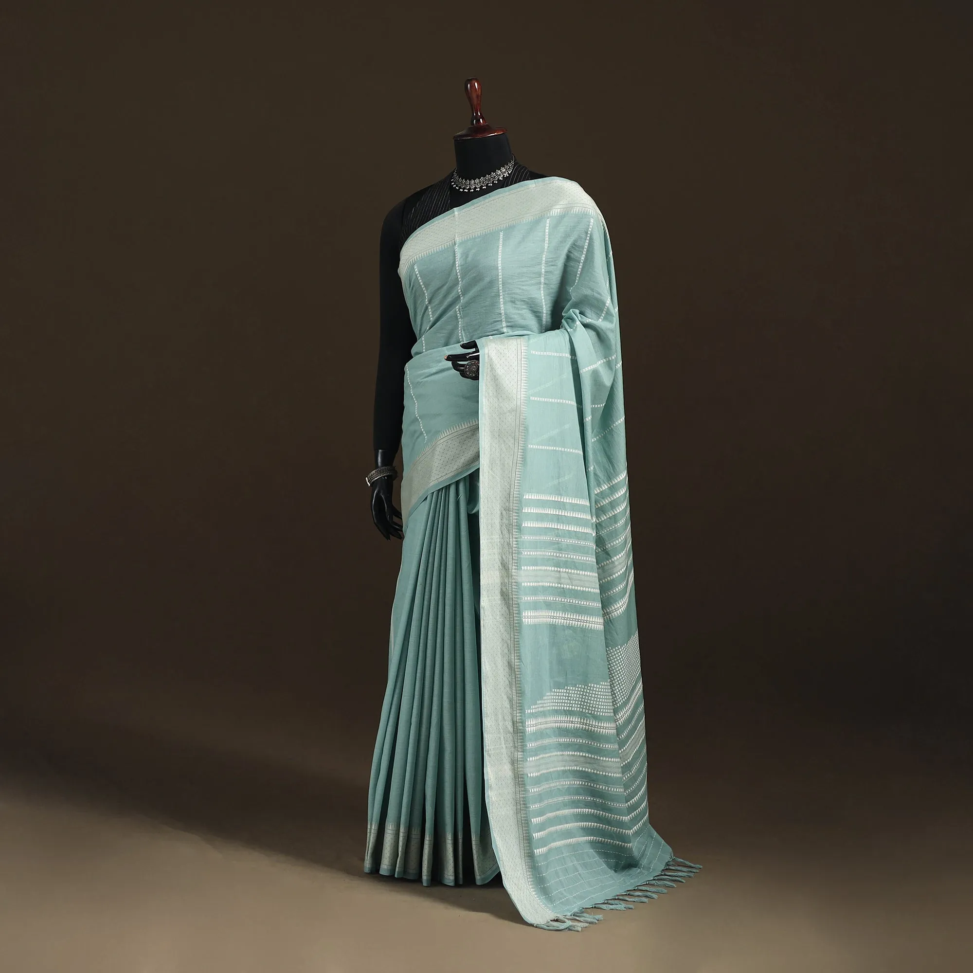 Green - Bengal Handwoven Cotton Begumpuri Saree with Blouse Piece 11 sold by Itokri
