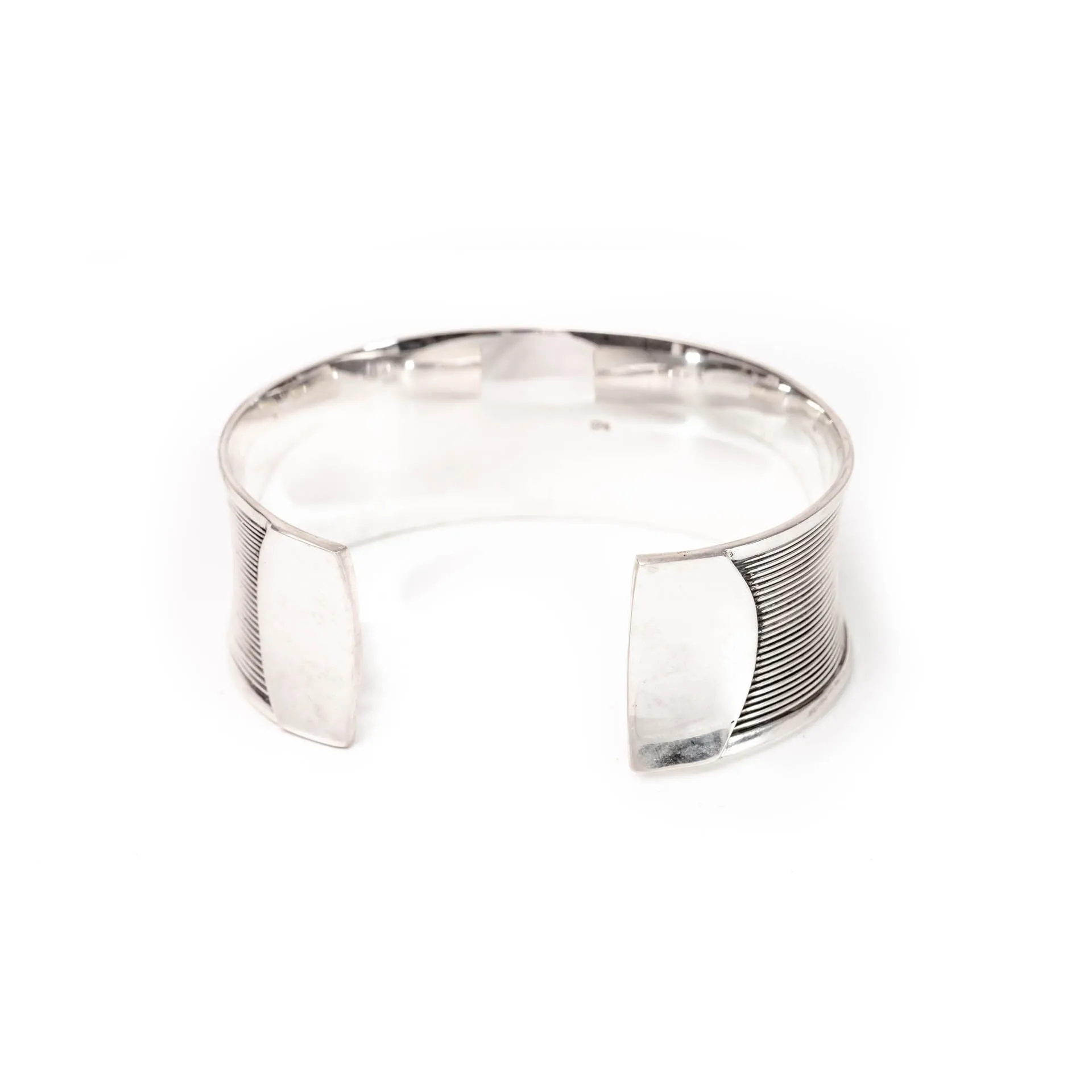 Bengkulu Stripe Carving sold by Love Anchor product image thumbnail 3