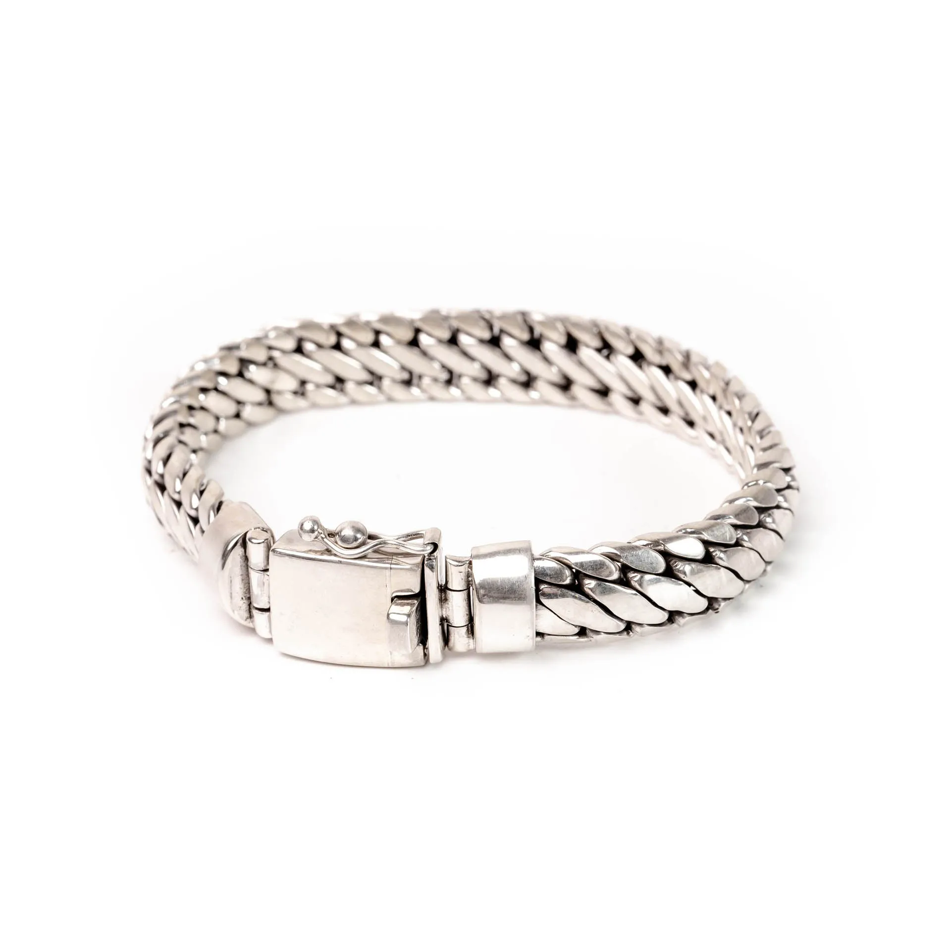 Buyan Chain sold by Love Anchor