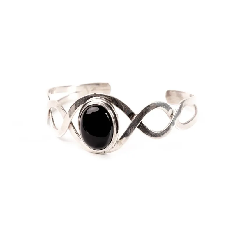 Ende Oval Black Stone sold by Love Anchor