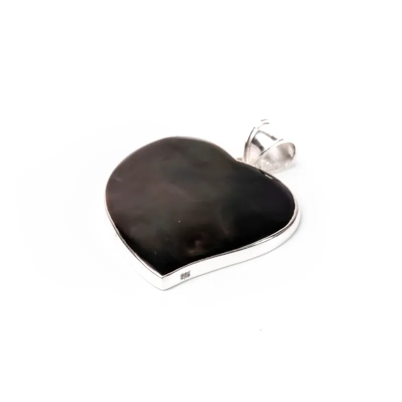 Pendant Black Shell sold by Love Anchor