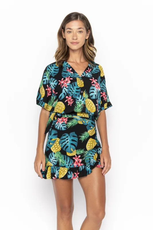Women's Short Sleeve Shirt, Tropical Ananas Black sold by Love Anchor