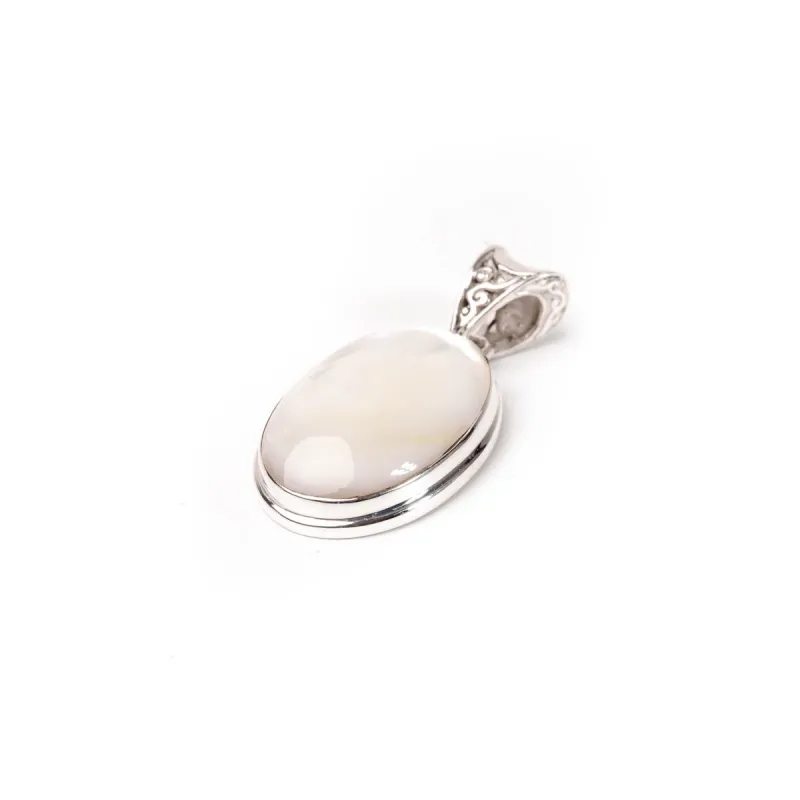 Pendant White Shell sold by Love Anchor