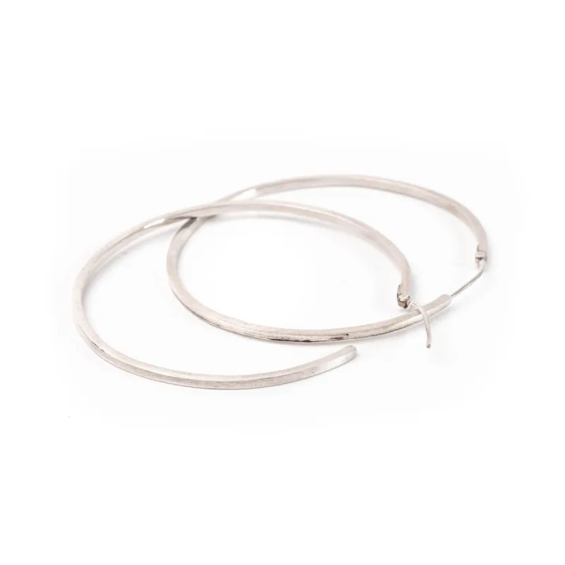 Lembang Clear Round sold by Love Anchor