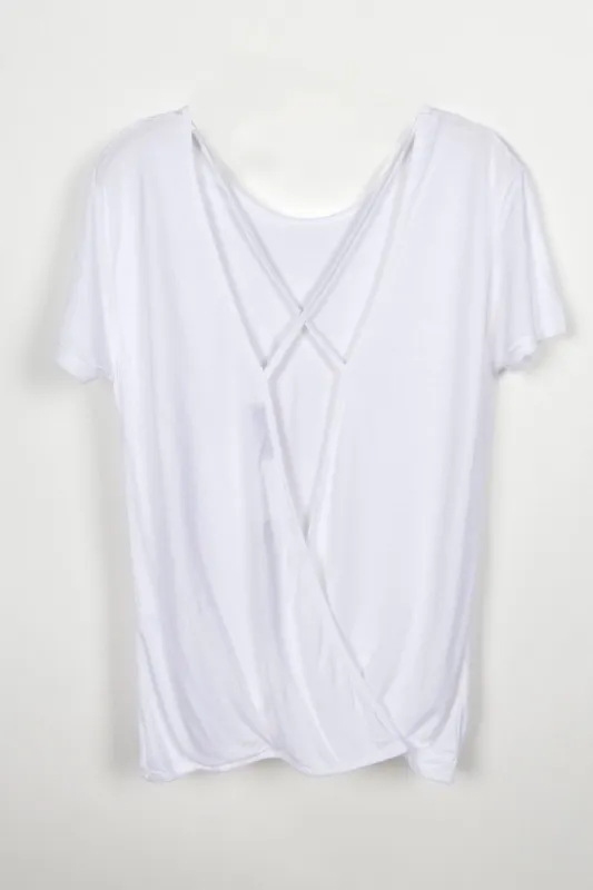 Tee V Tali Plain sold by Suennoaj