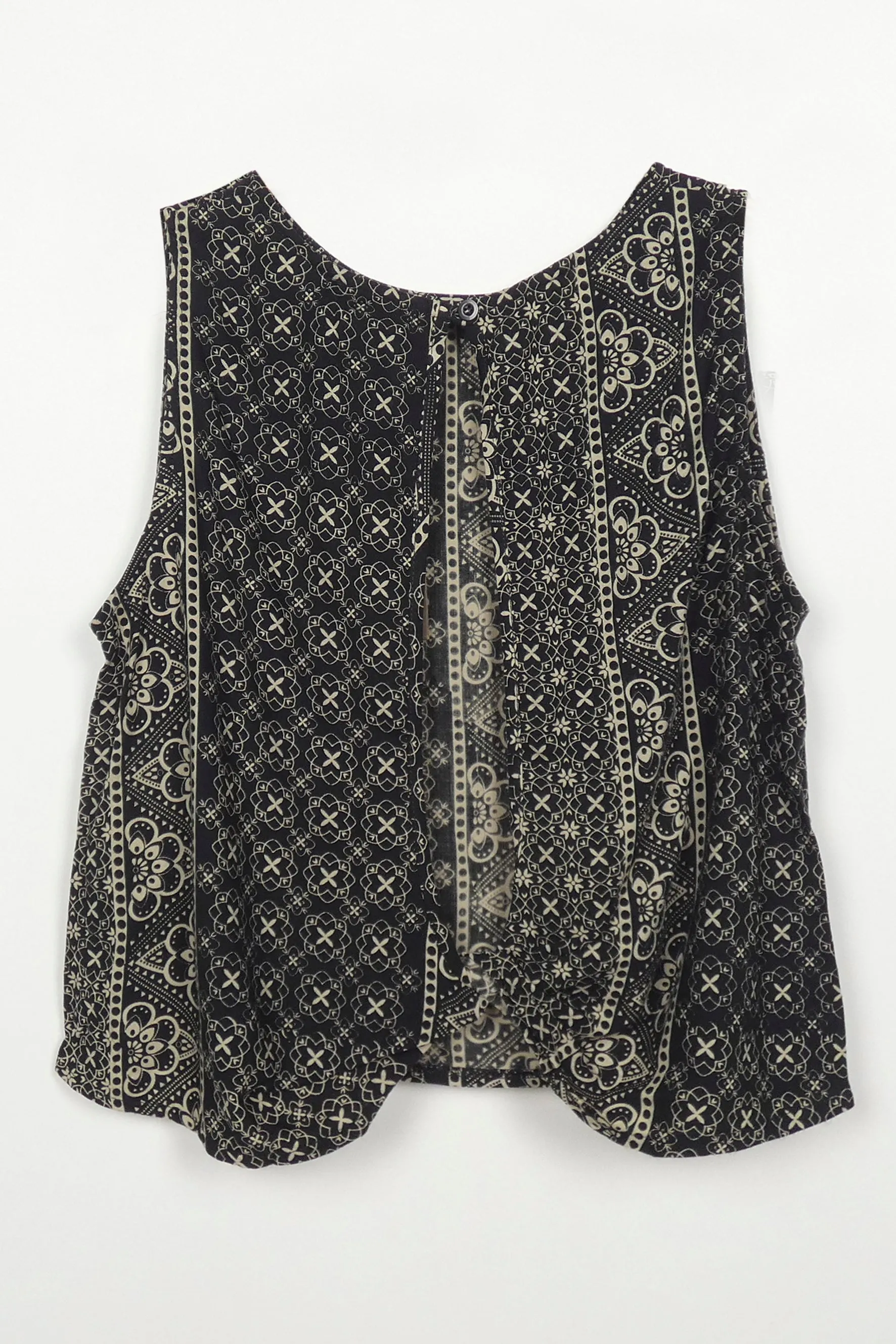 Top Lopez Morocan sold by Suennoaj