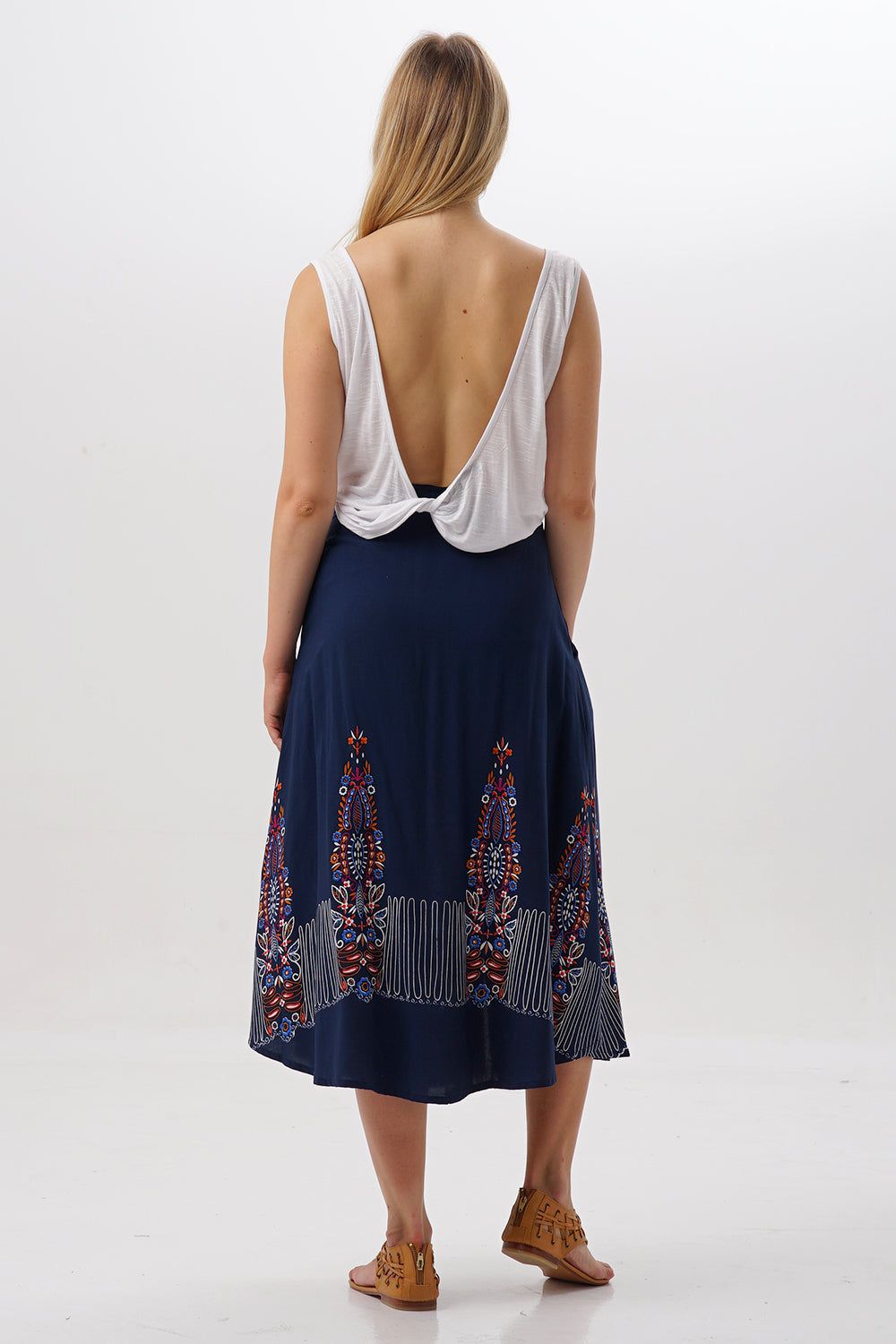 Midi Skirt Archi Swedish Embroidery sold by Suennoaj product image thumbnail 4