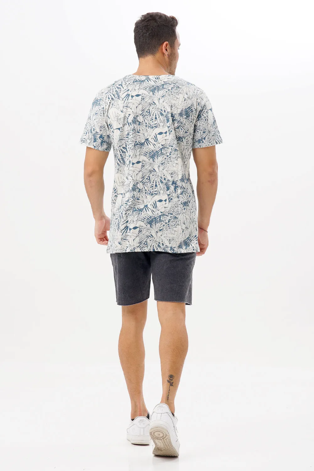 Tee Lady Grass sold by Suennoaj product image thumbnail 3