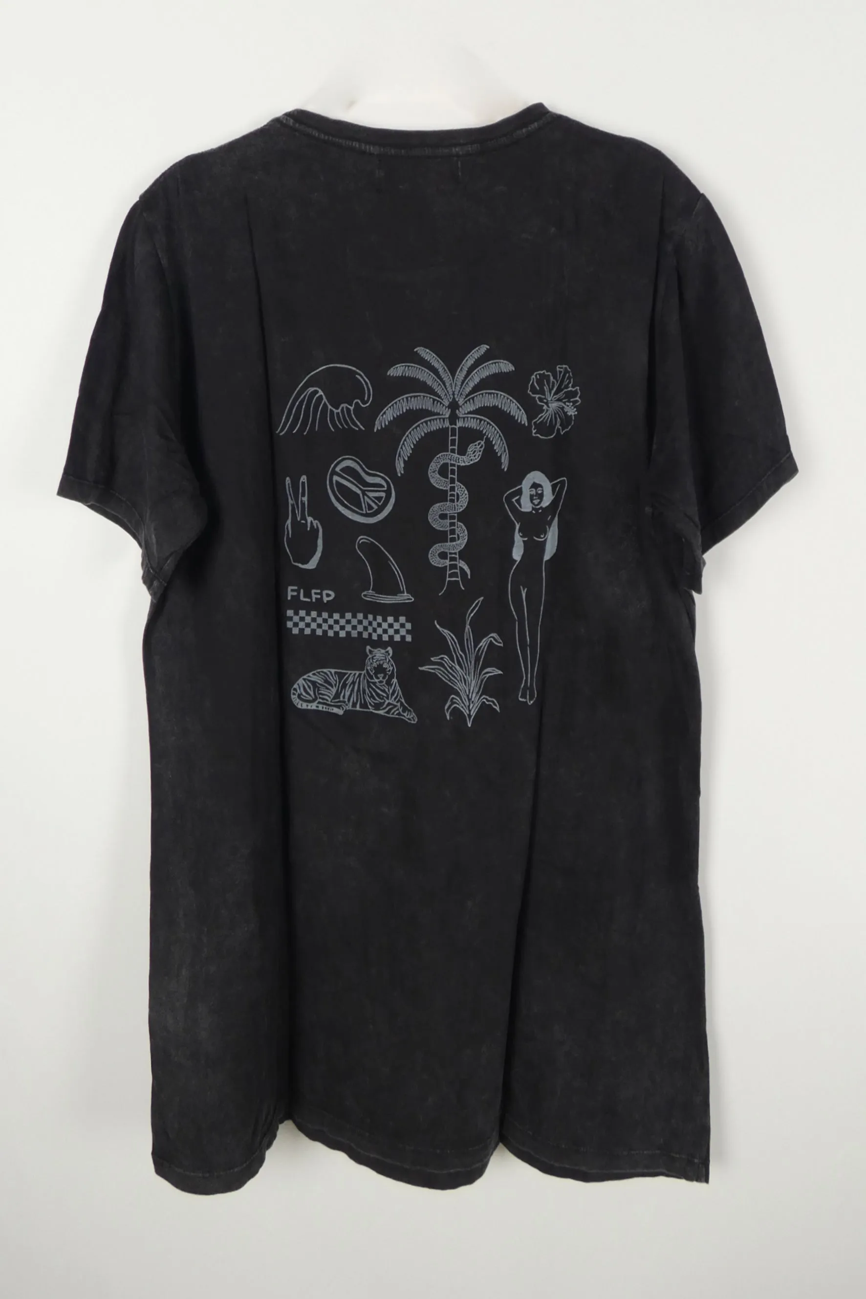 TEE PLEASURE sold by Suennoaj product image thumbnail 2