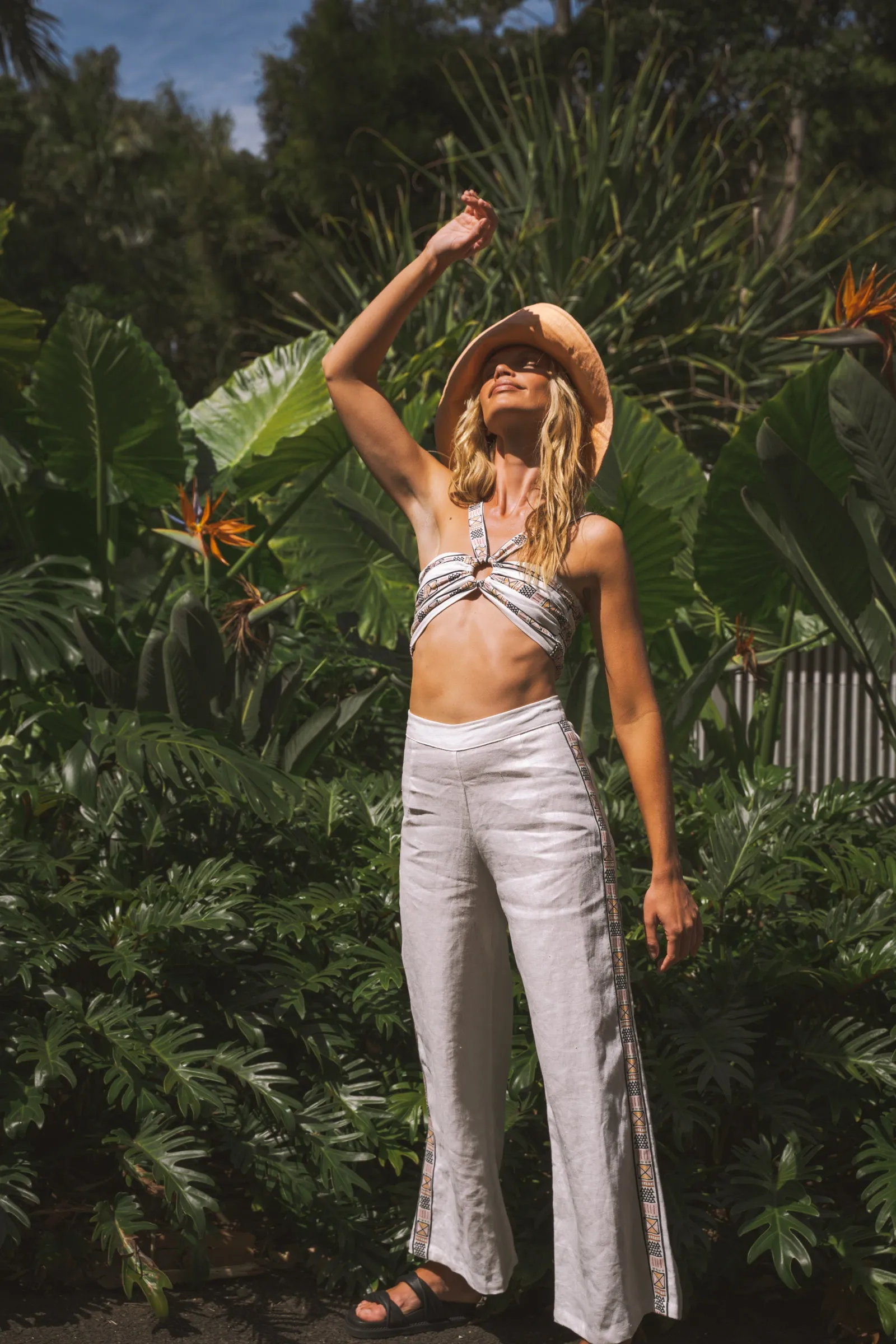 Blazing Border Enso Crop sold by Pastel product image thumbnail 2