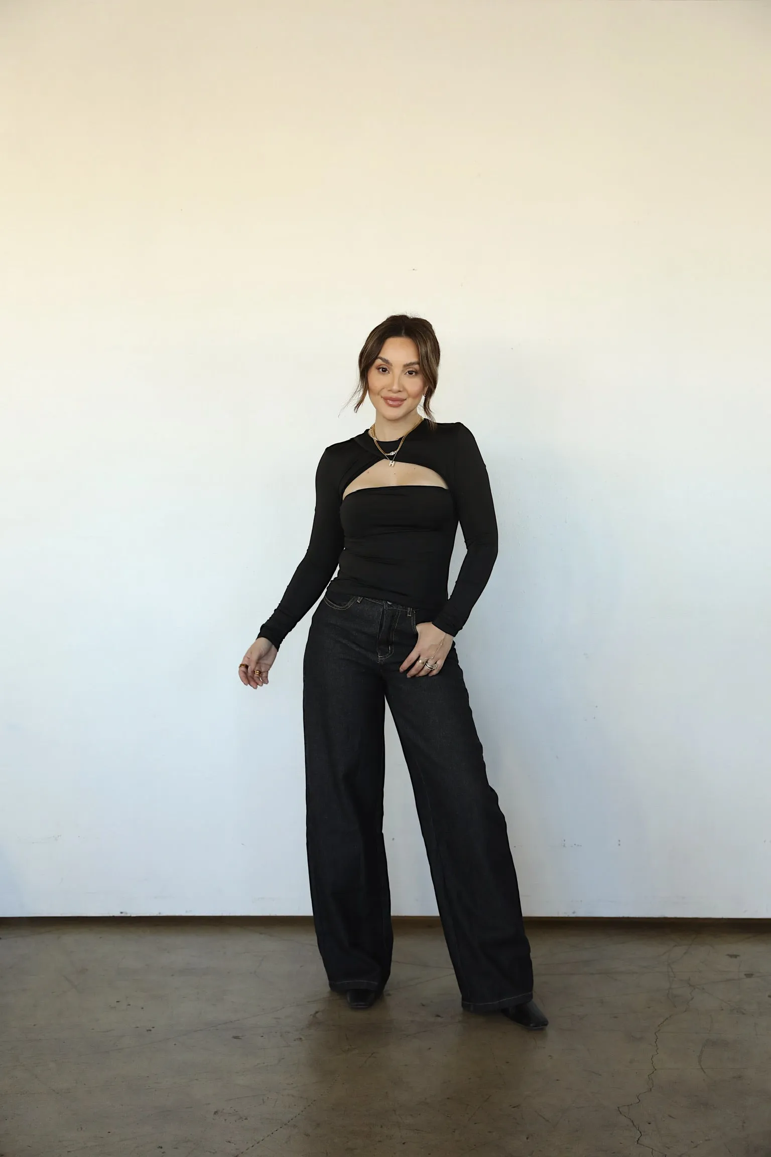 BLACK CUT OUT TOP sold by Elvn Elvn product image thumbnail 2