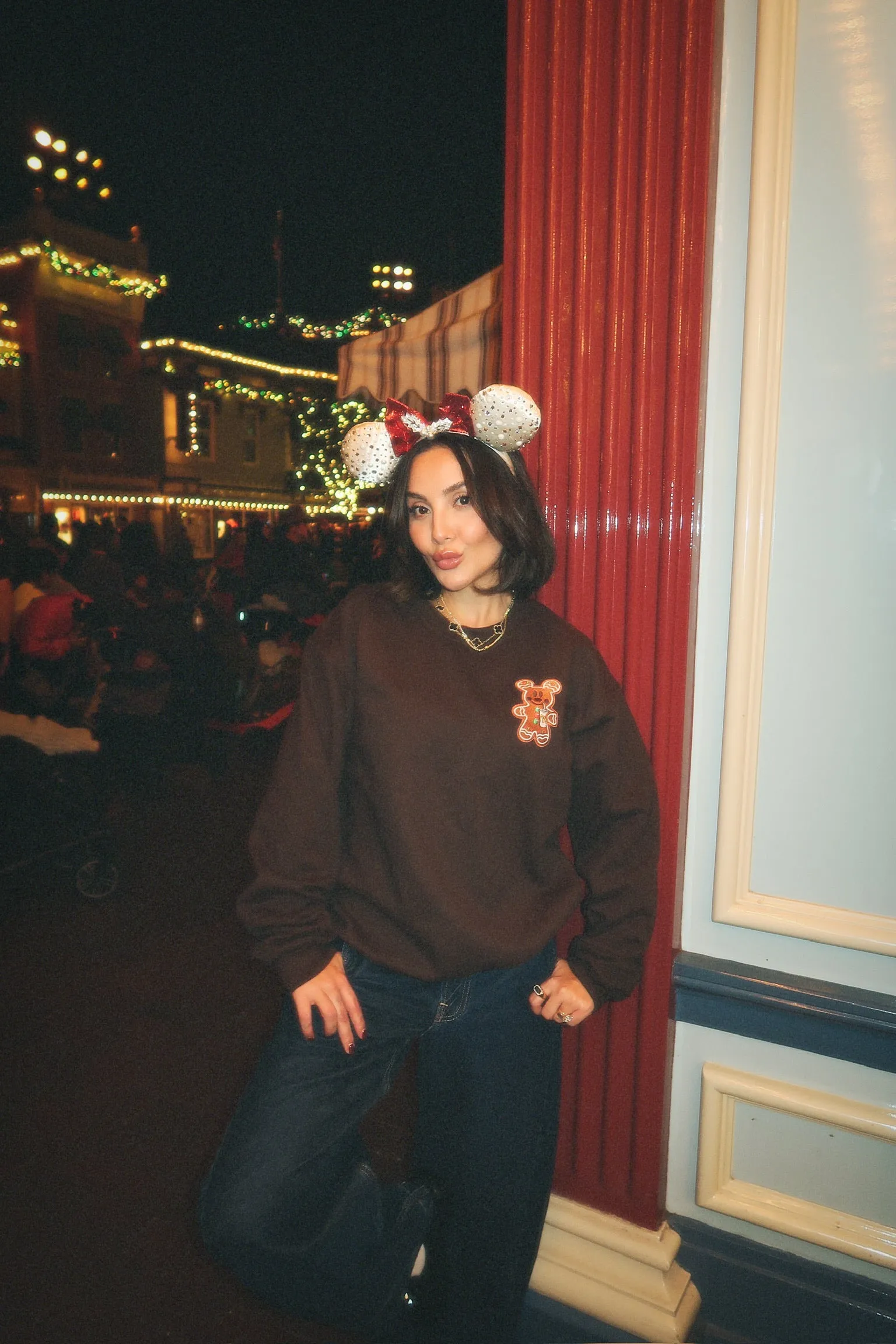 CASUAL GINGERBREAD CREWNECK sold by Elvn Elvn product image thumbnail 3