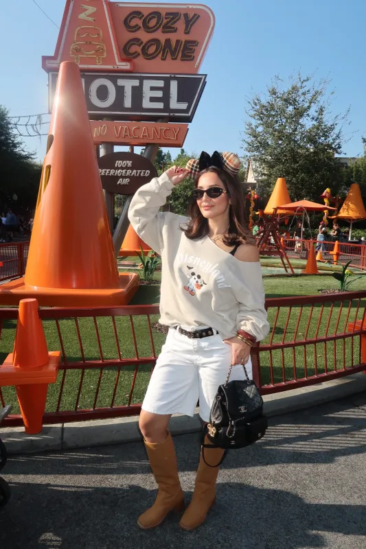 SPOOKY DISNEY CREWNECK-RESTOCKED sold by Elvn Elvn