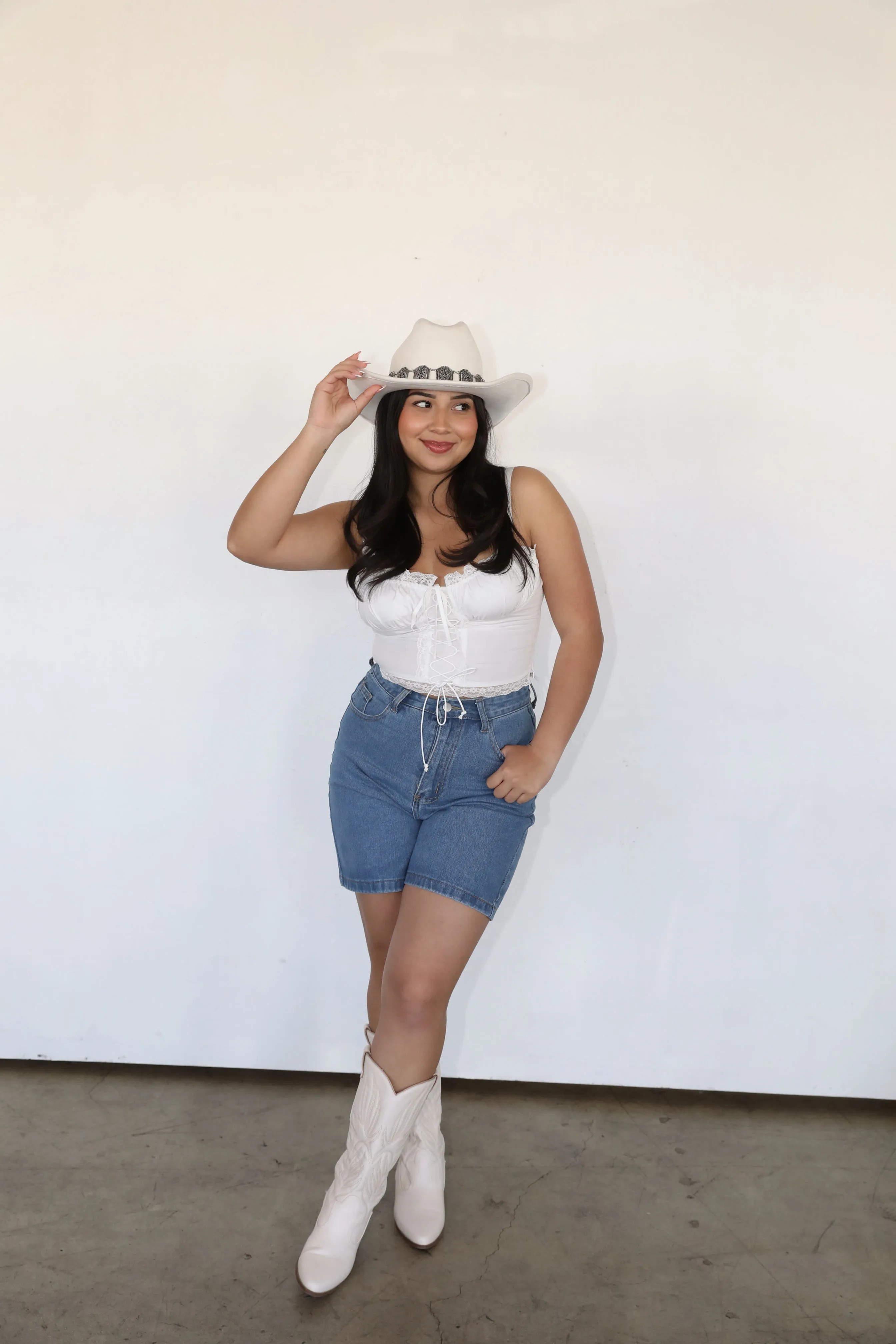 LOVE ME OR LEAVE ME TOP sold by Elvn Elvn product image thumbnail 3