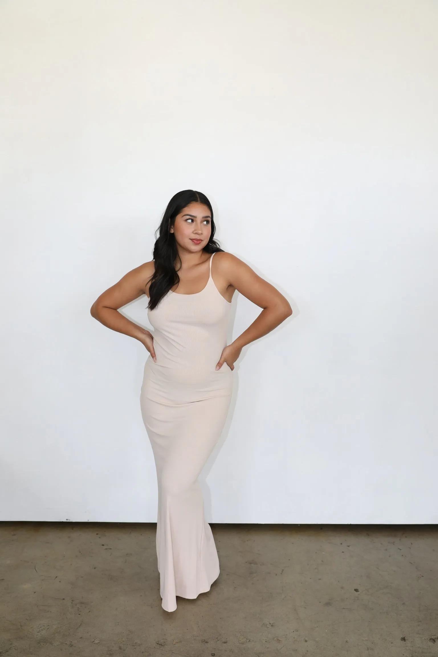 MAXI DRESS 2.0 sold by Elvn Elvn product image thumbnail 3