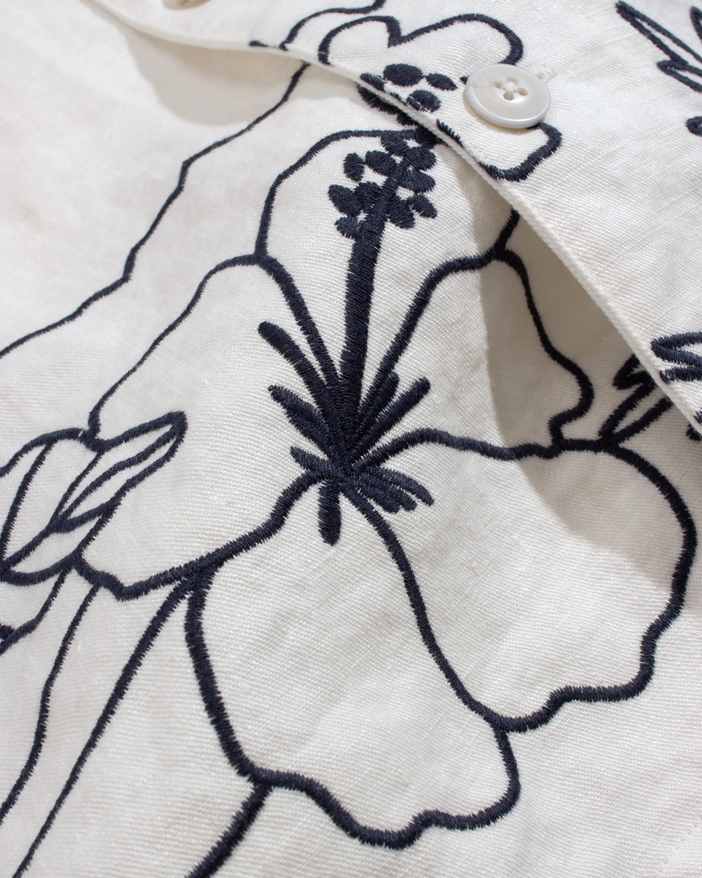Veloso Landscape Shirt sold by Far Afield product image thumbnail 3
