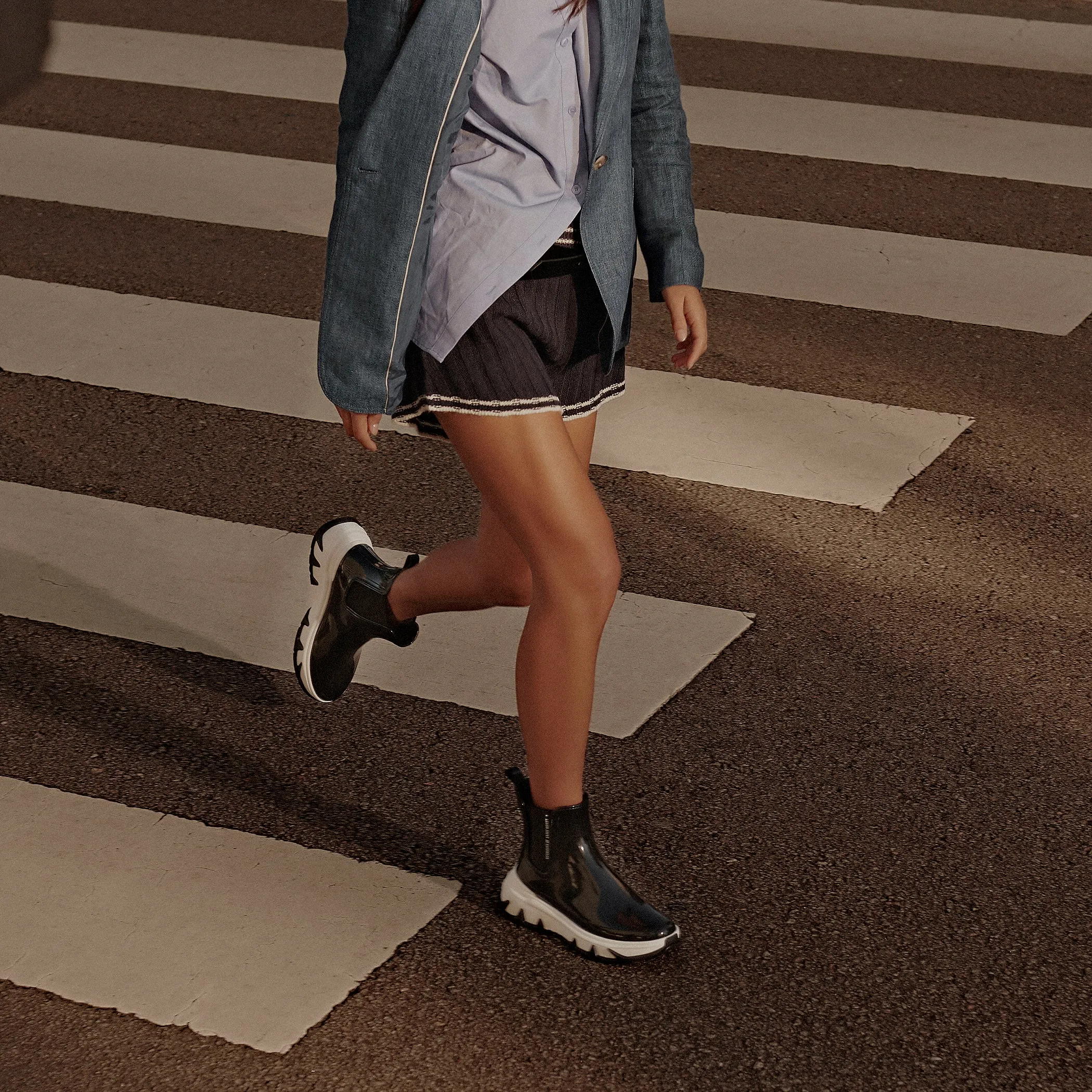 Thora Black sold by Lemon Jelly product image thumbnail 2