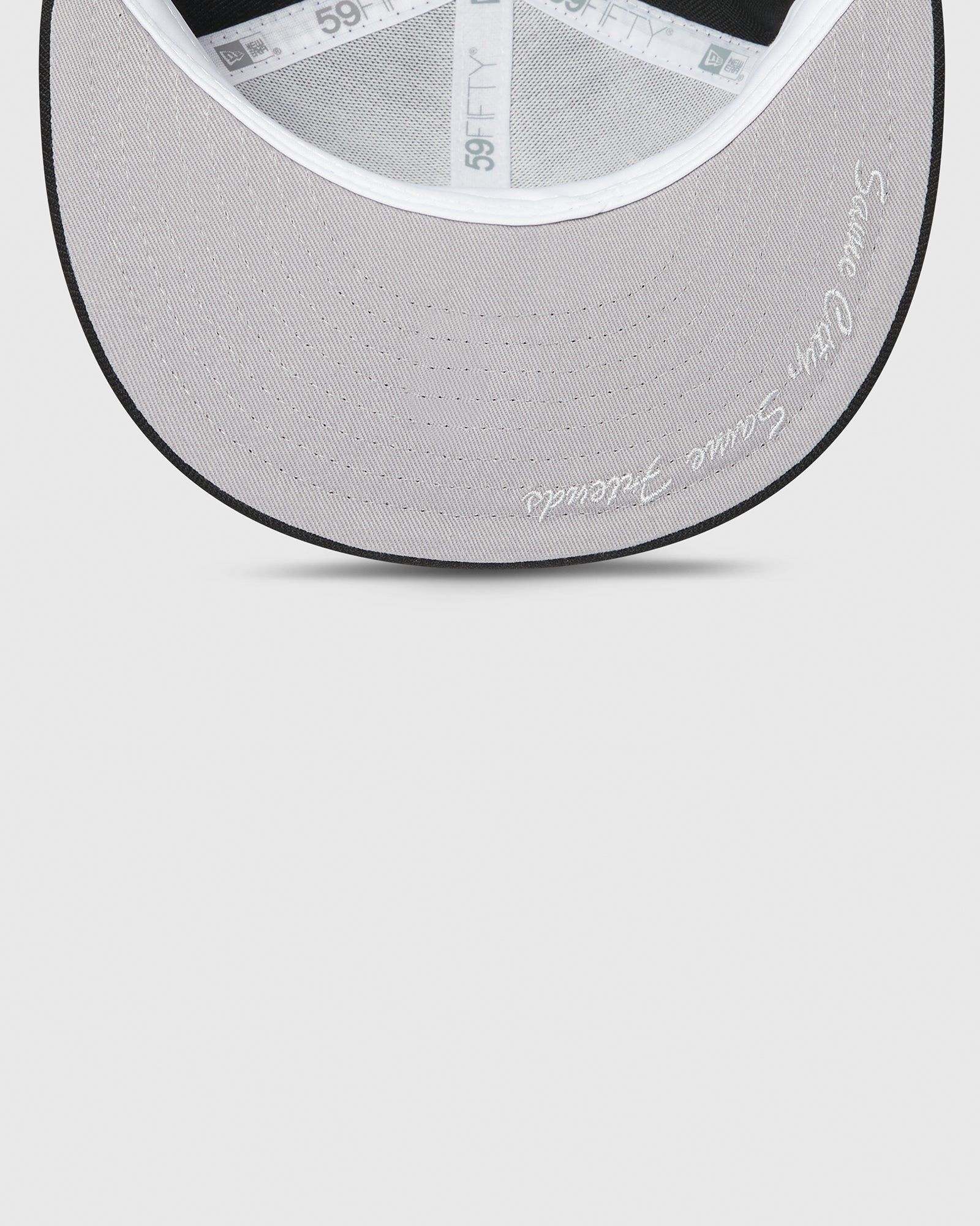 MLB NEW ERA CHICAGO WHITE SOX FITTED CAP - BLACK sold by OVO product image thumbnail 7