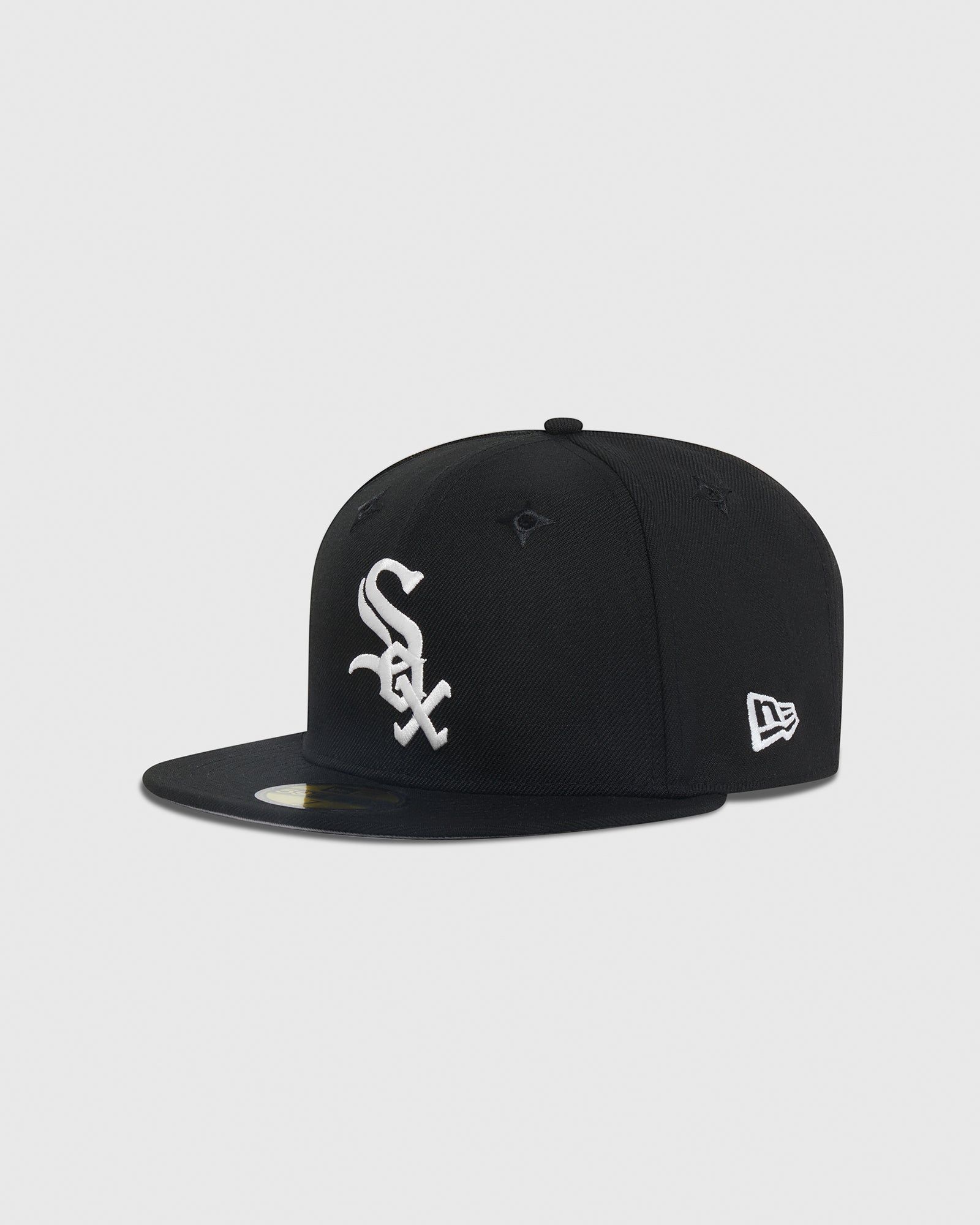 MLB NEW ERA CHICAGO WHITE SOX FITTED CAP - BLACK sold by OVO product image thumbnail 4