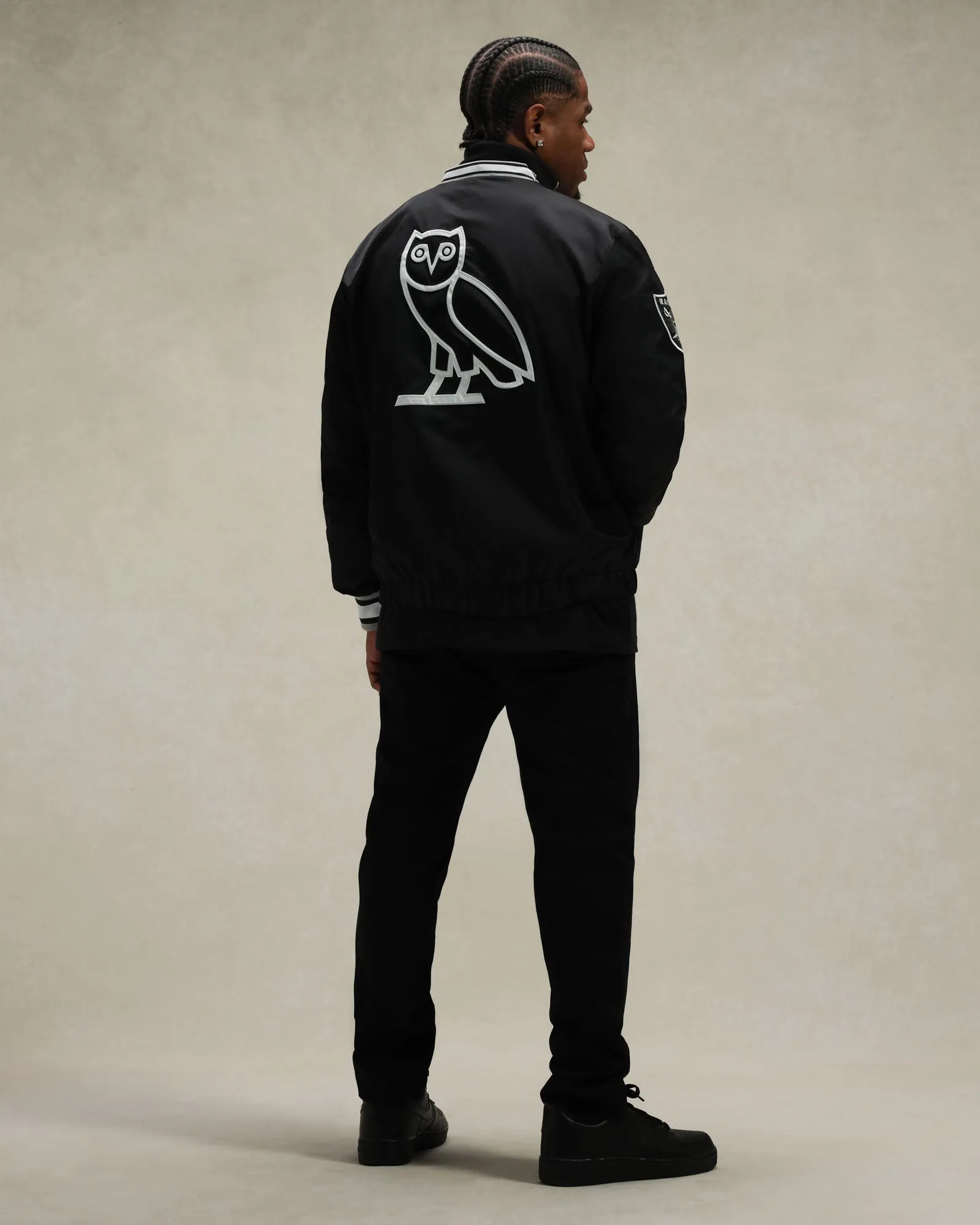 NFL Las Vegas Raiders Starter® Trainer Pullover Jacket - Black sold by OVO product image thumbnail 4
