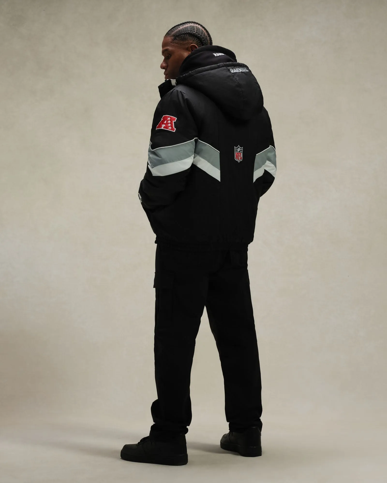 NFL Las Vegas Raiders Starter® Sideline Puffer Jacket - Black sold by OVO product image thumbnail 3