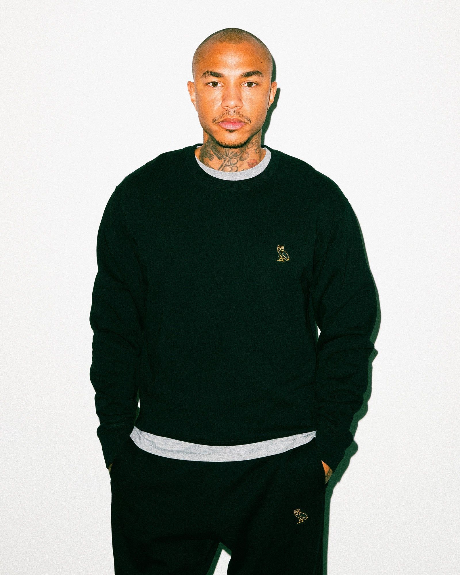 OVO® ESSENTIALS CREWNECK - BLACK sold by OVO product image thumbnail 2