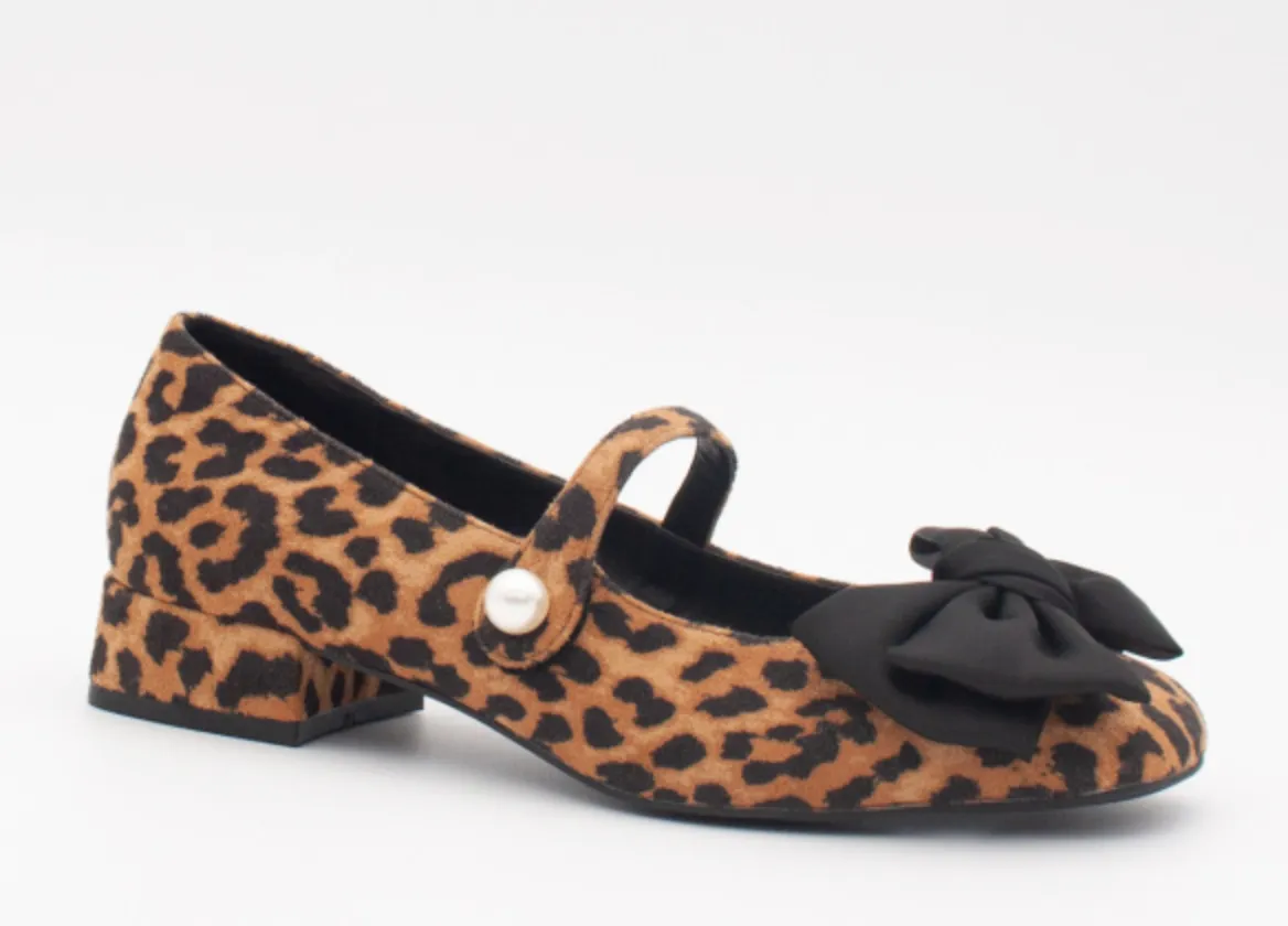 Una Healy Womens Elvura Shoe | Wild Cheetah Print sold by The Foot Factory
