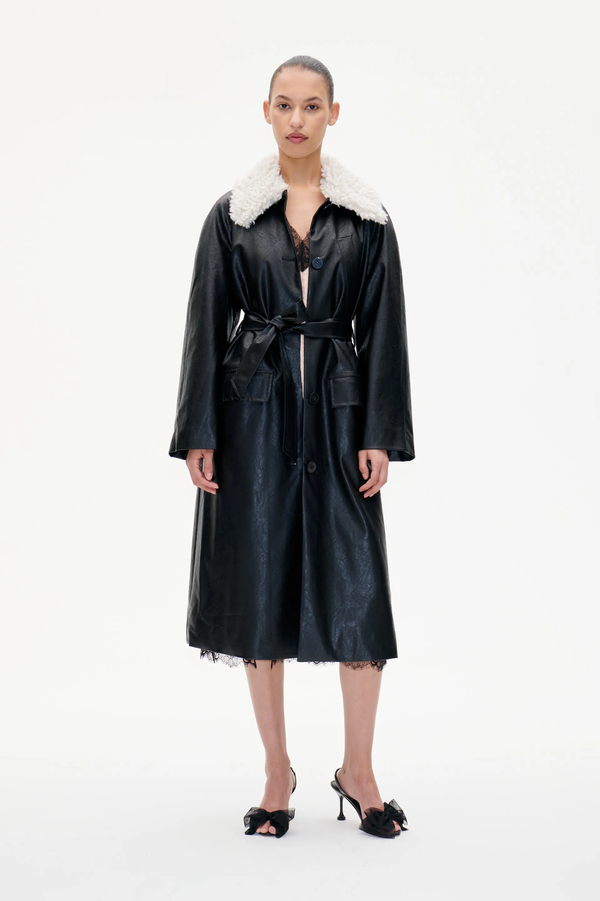 DELIZE COAT | Black sold by Baum und Pferdgarten