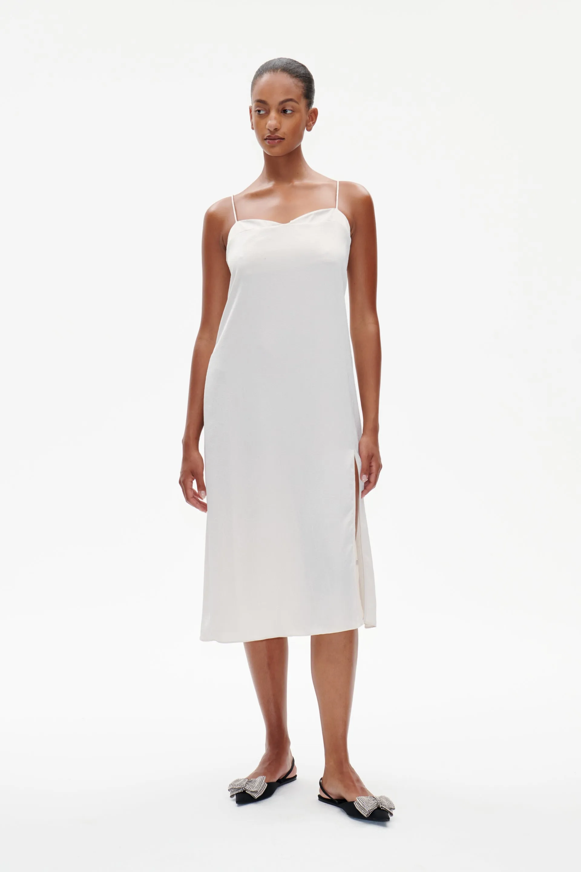 ALEENA DRESS | White sand sold by Baum und Pferdgarten