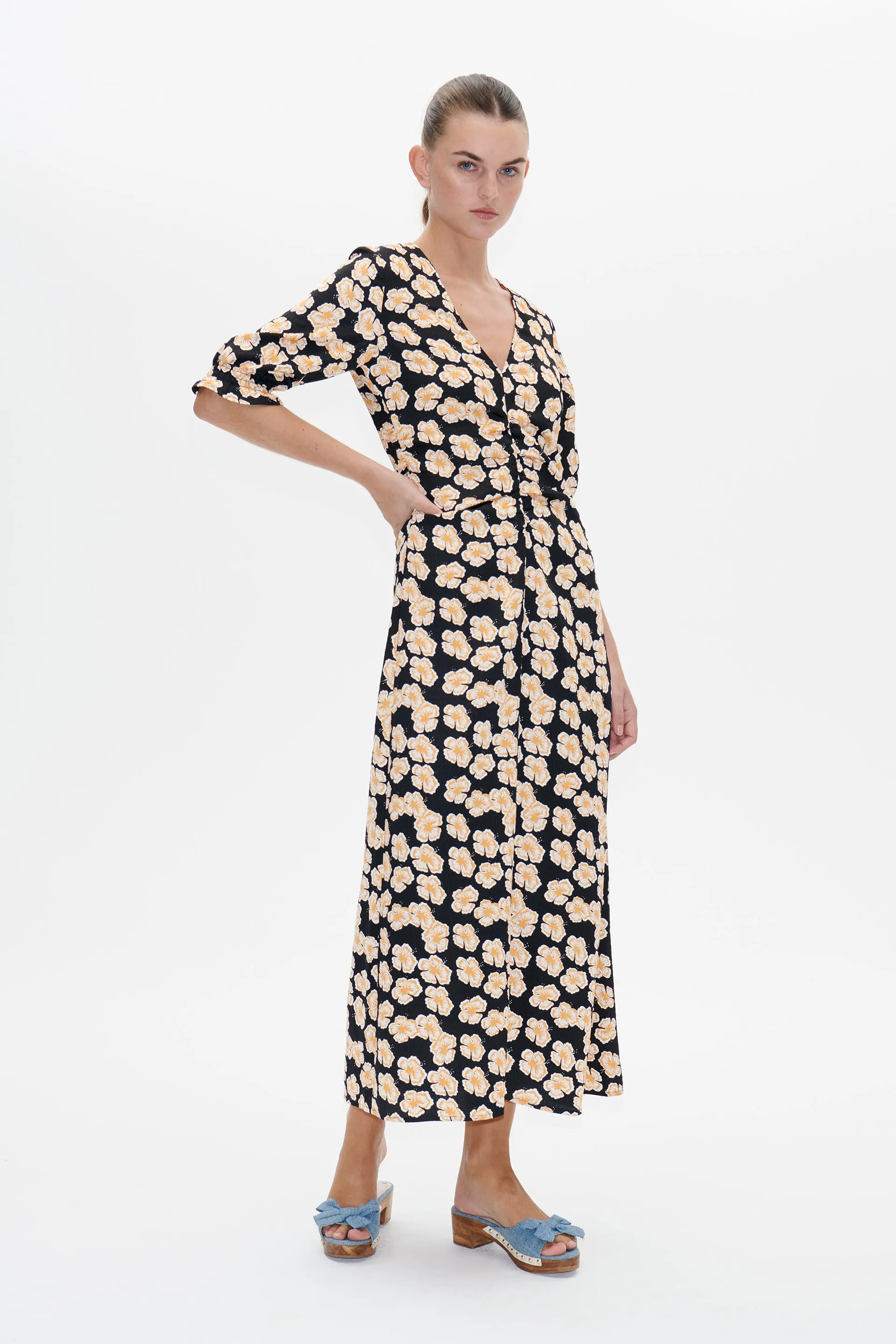 AMMY DRESS | Orange Hawaii Flower sold by Baum und Pferdgarten