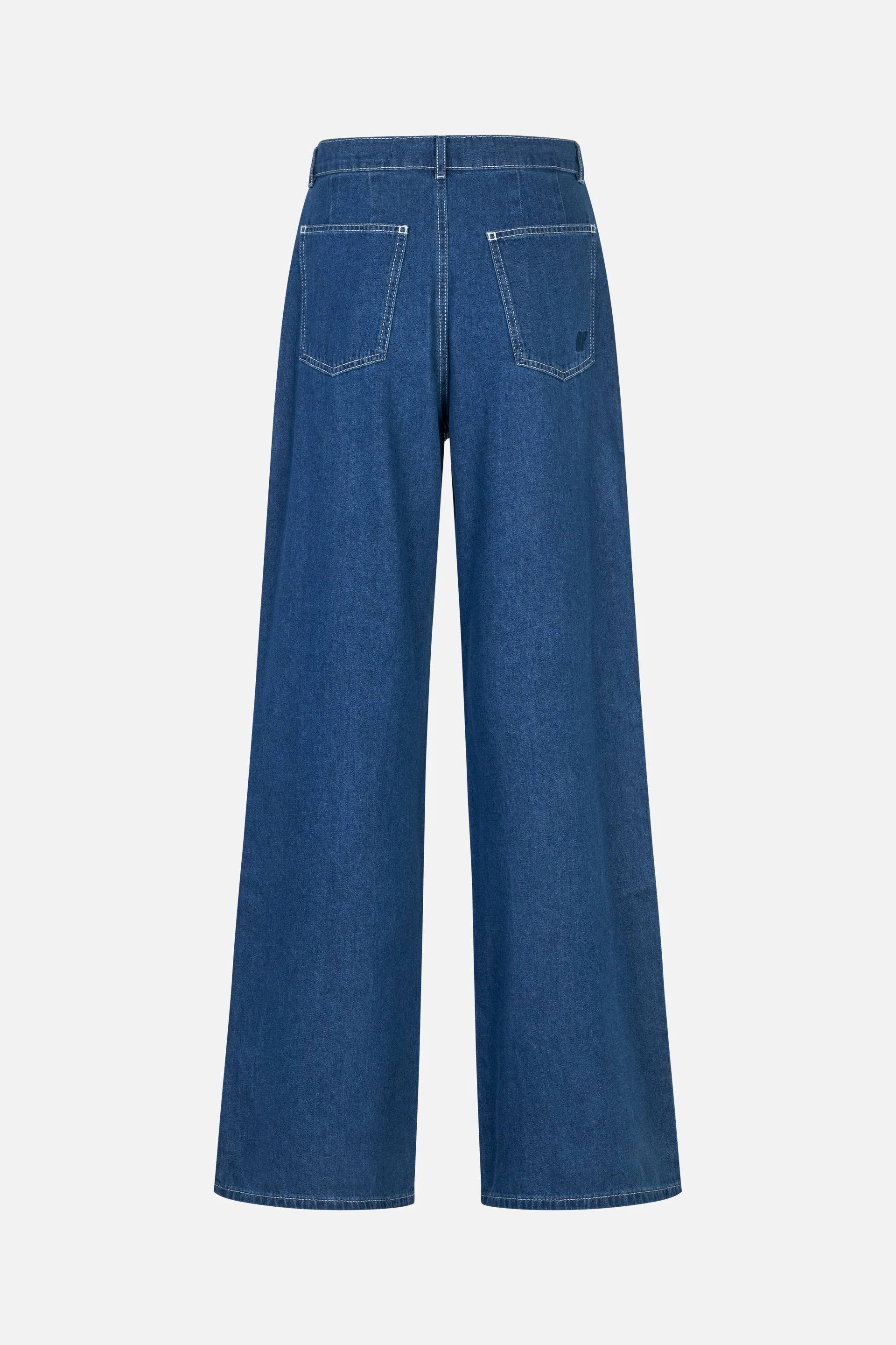 NANNY JEANS | Light Worn Denim sold by Baum und Pferdgarten product image thumbnail 4