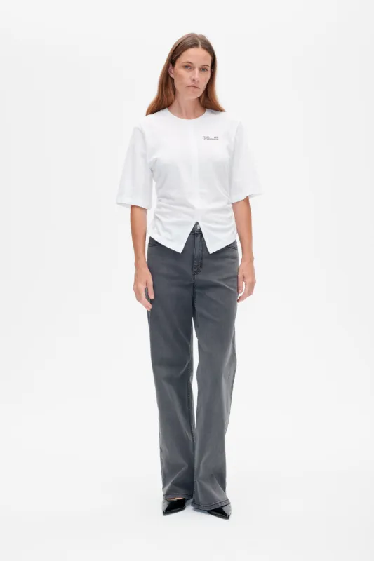 JUMA T-SHIRT | White Mahogany Logo sold by Baum und Pferdgarten