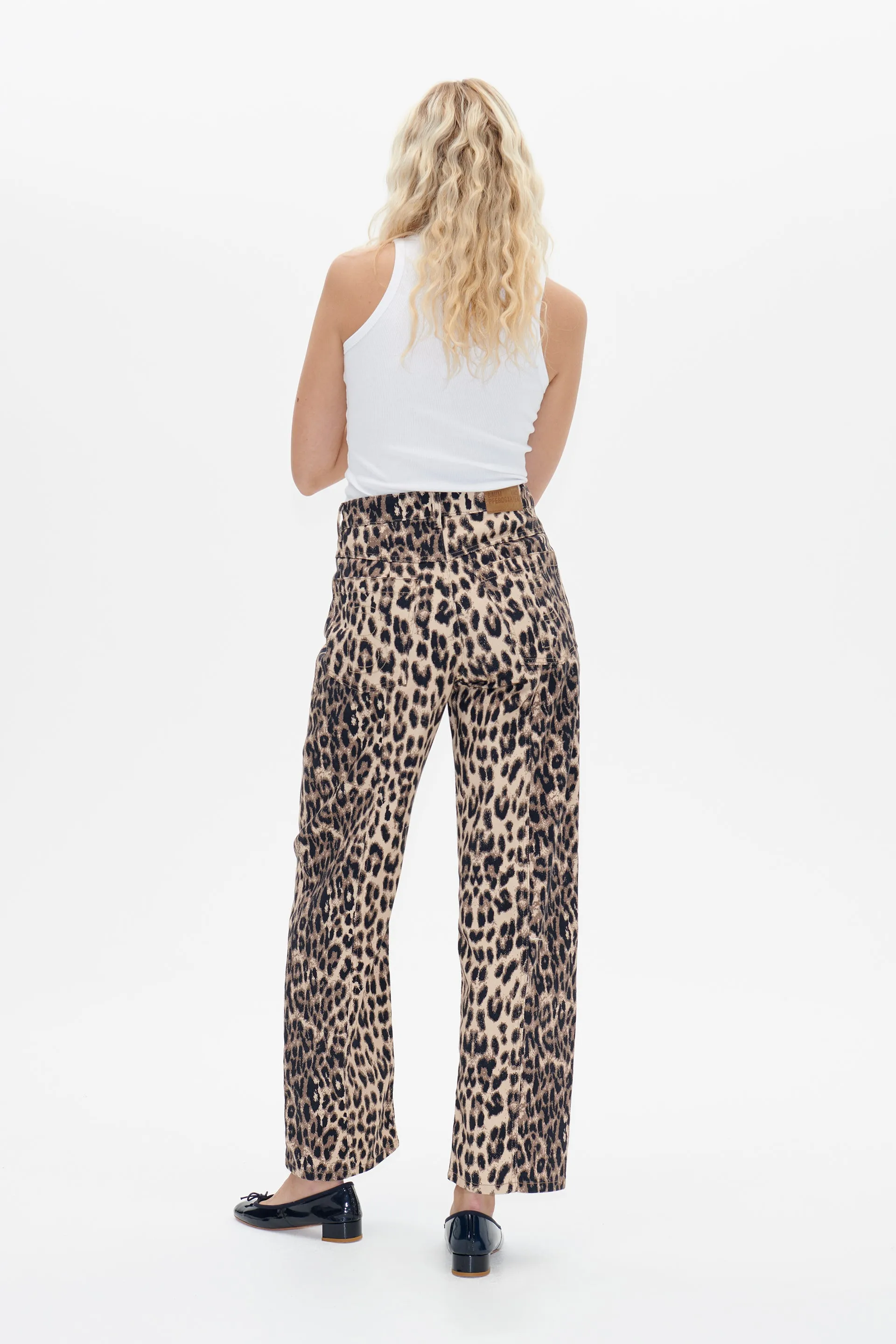 NARA JEANS | Brown Baum Leopard sold by Baum und Pferdgarten product image thumbnail 2