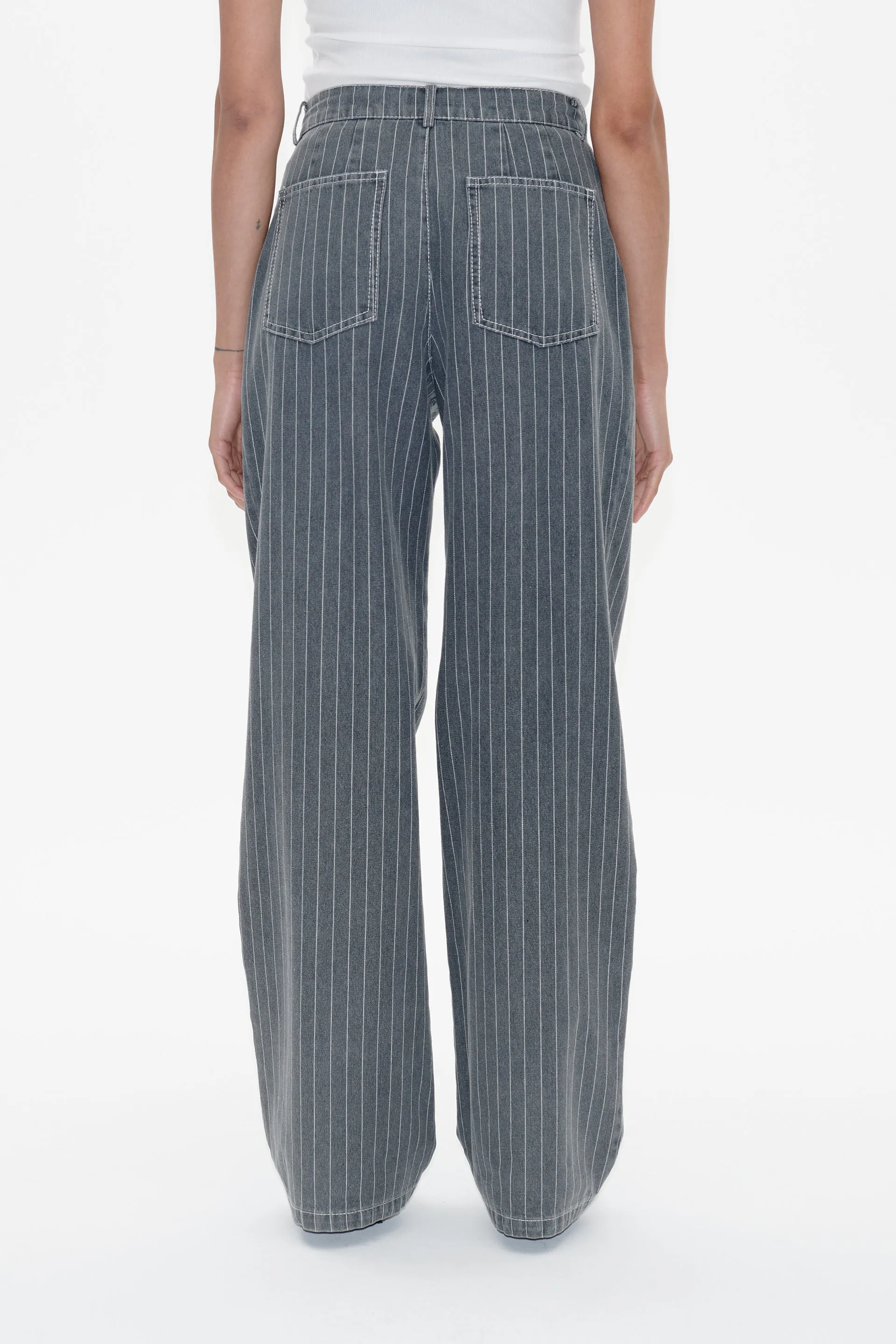 NANNY JEANS | Grey Pinstripe Denim sold by Baum und Pferdgarten product image thumbnail 4