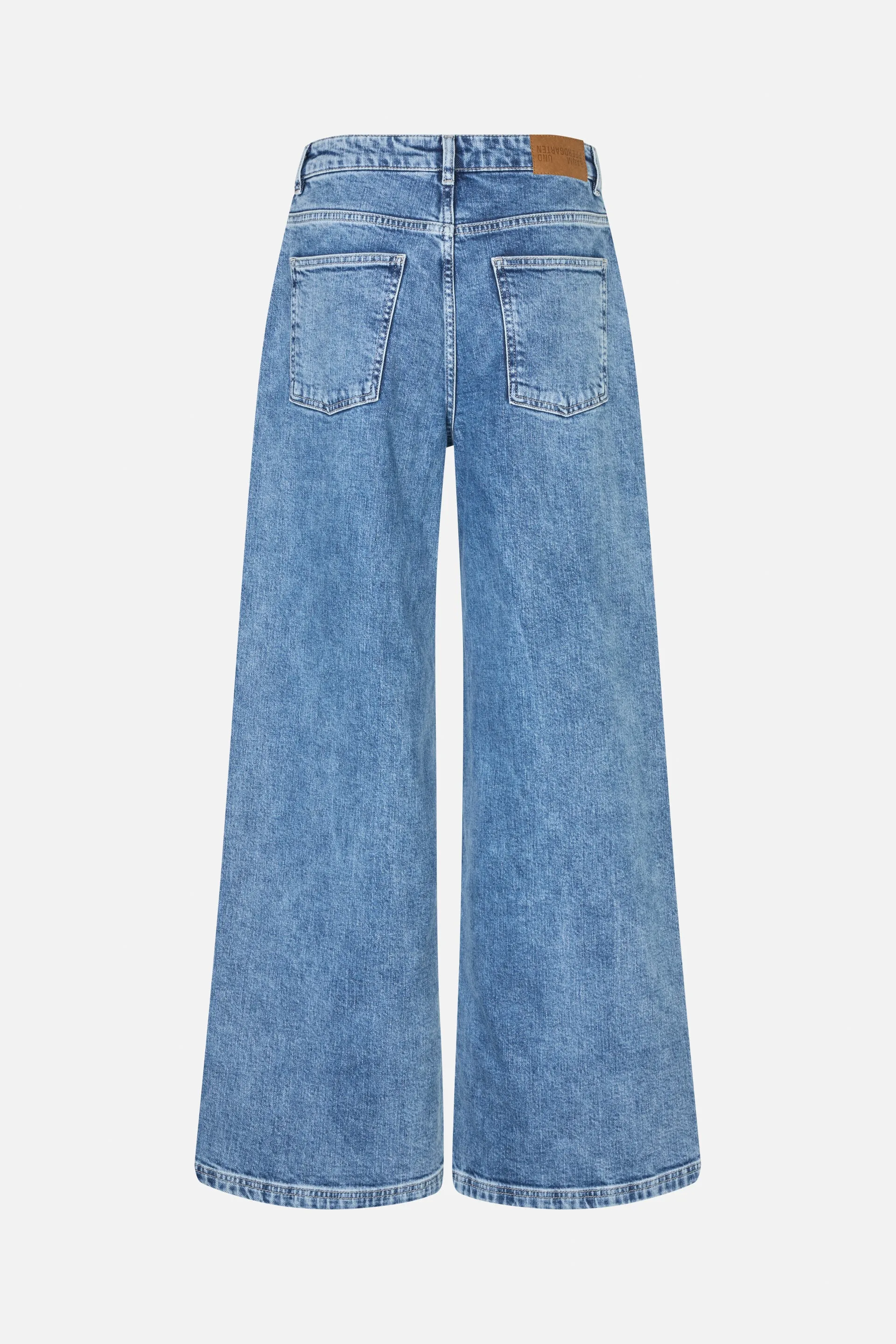 NAMRA JEANS | Light Denim Wash sold by Baum und Pferdgarten product image thumbnail 4