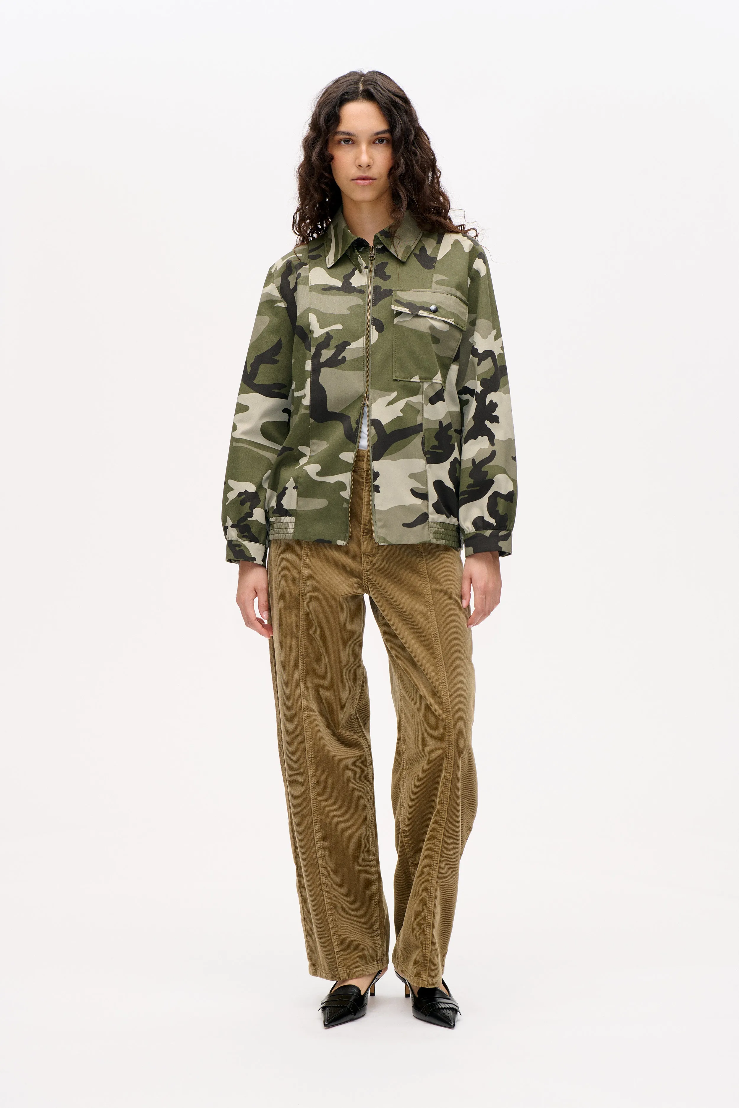 BELINE JACKET | Chameleon Green sold by Baum und Pferdgarten product image thumbnail 2