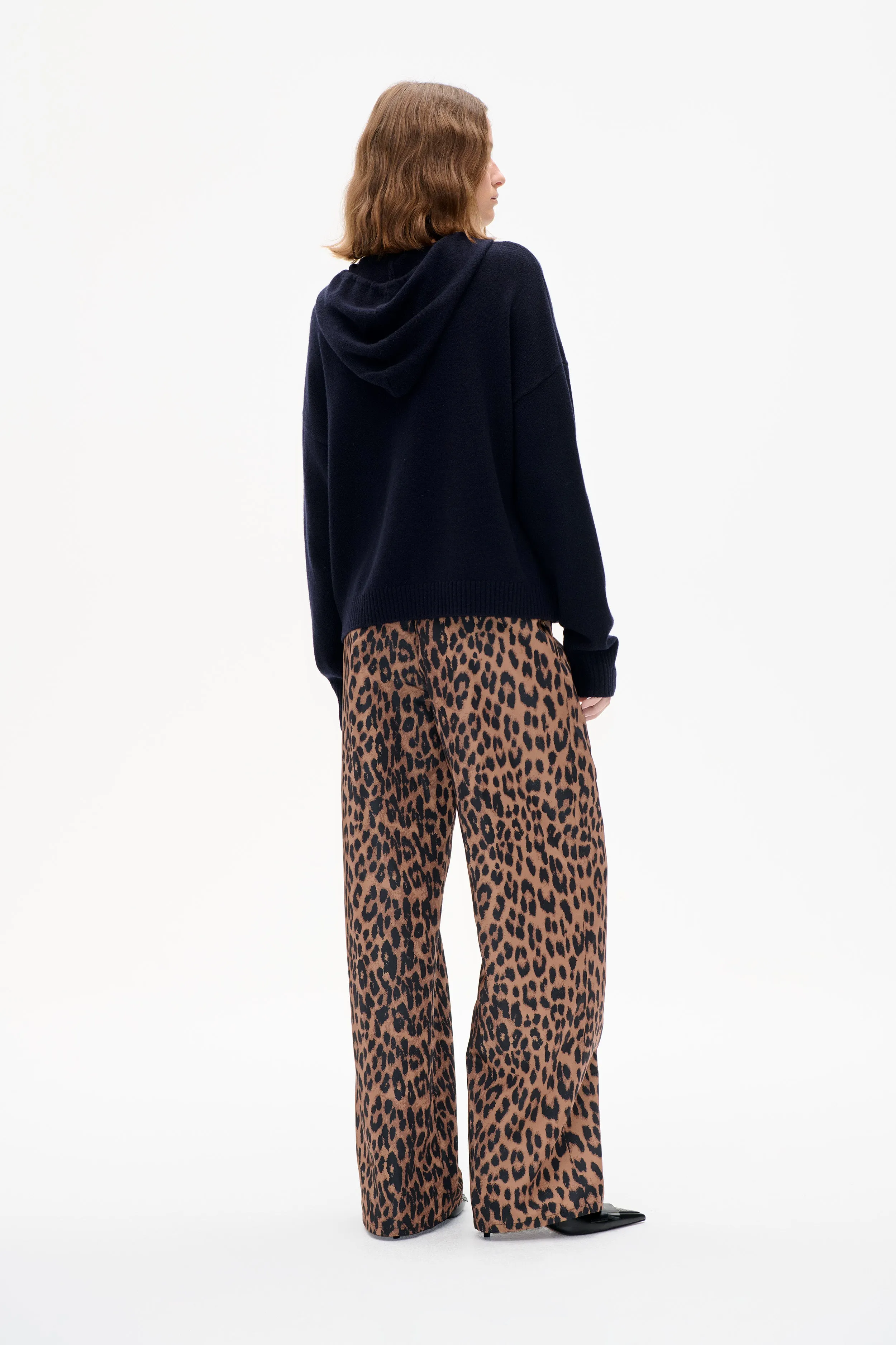 CALLEY CARDIGAN | Navy sold by Baum und Pferdgarten product image thumbnail 2