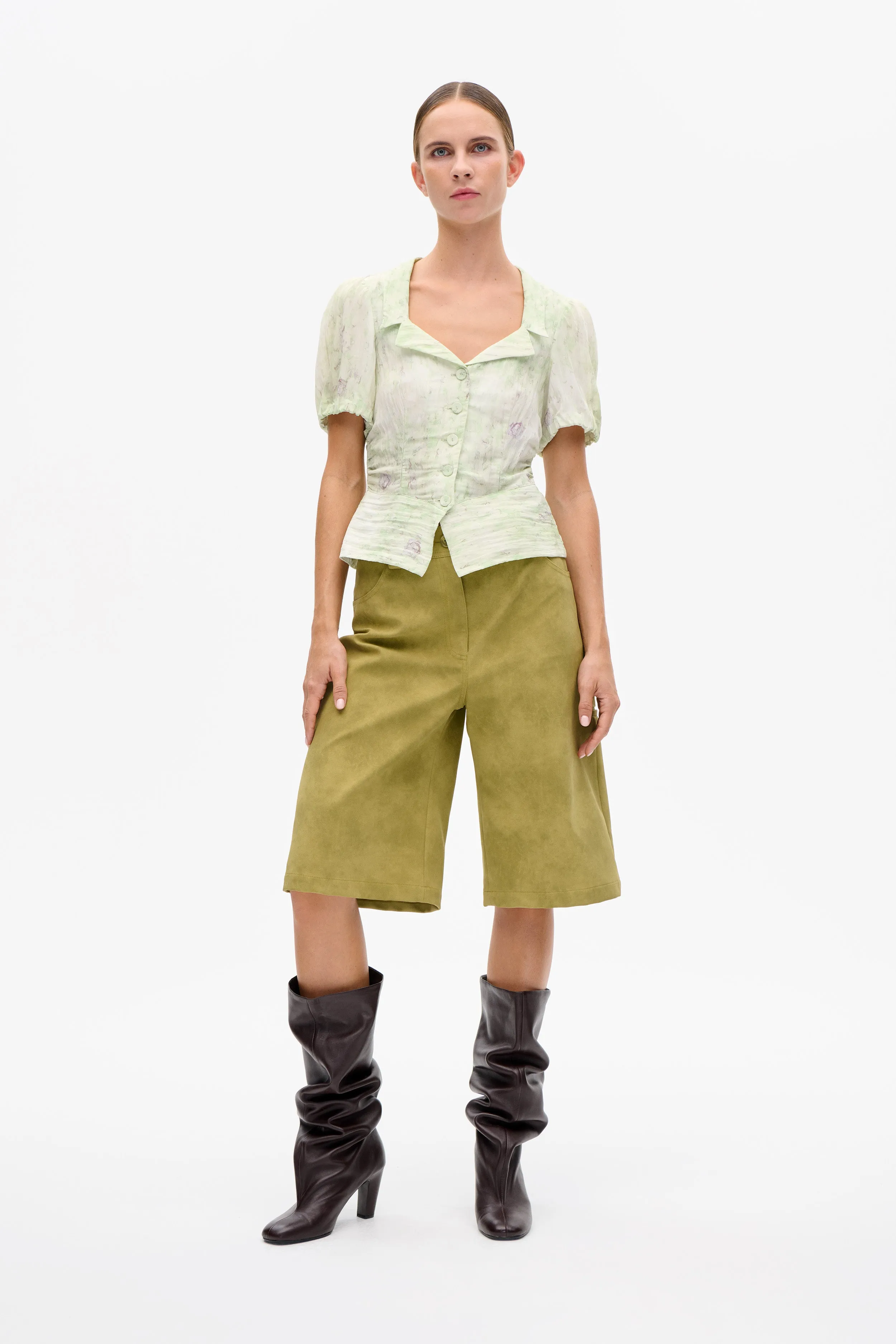 MACAIA BLOUSE | Distorted Green Flower sold by Baum und Pferdgarten product image thumbnail 2
